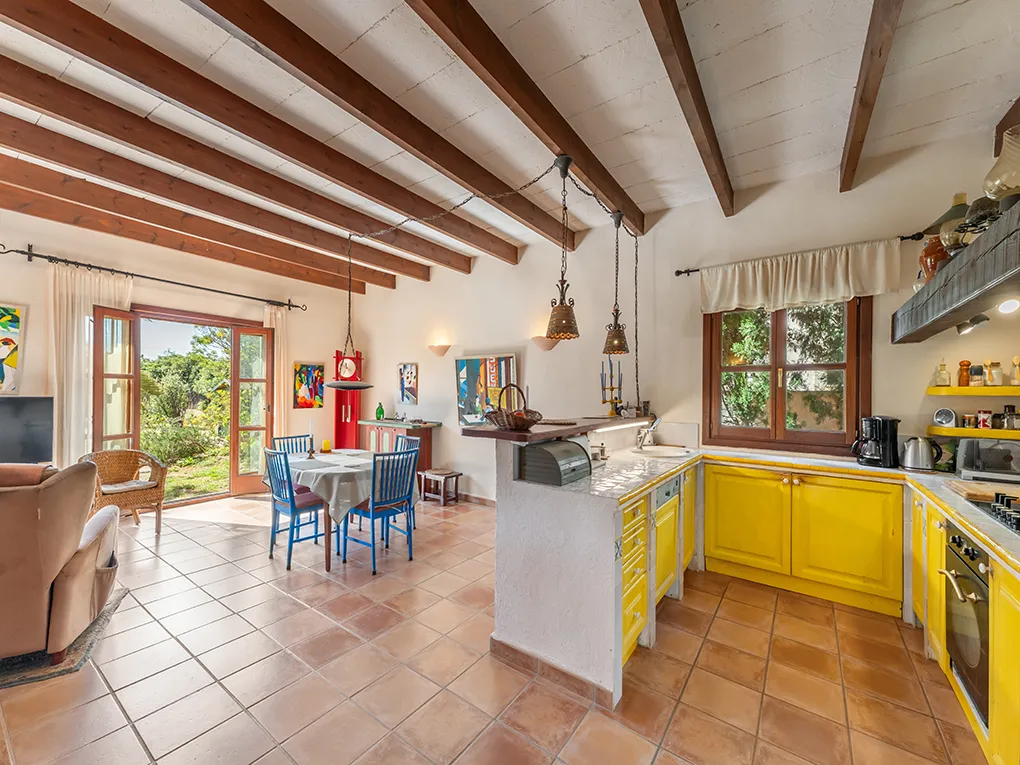 Seaview house in a sought-after quiet location with pool-6