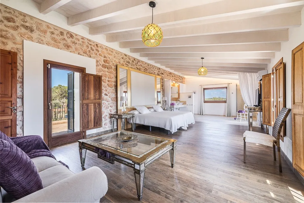 Finca de rêve à Llucmajor avec licence ETV-11