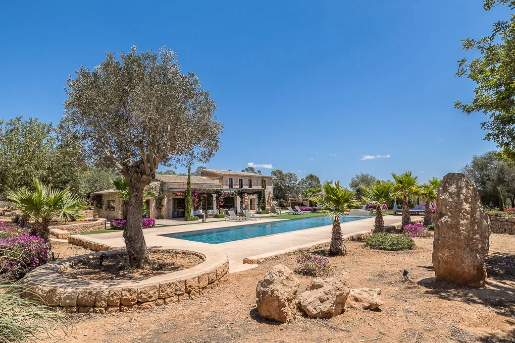 Authentic Mallorcan living: Beautiful country house  in Llucmajor with ETV License-4