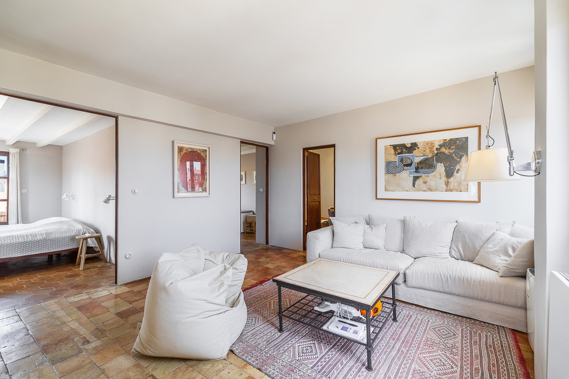 Triplex penthouse in an absolutely central location with two stunning terraces-7