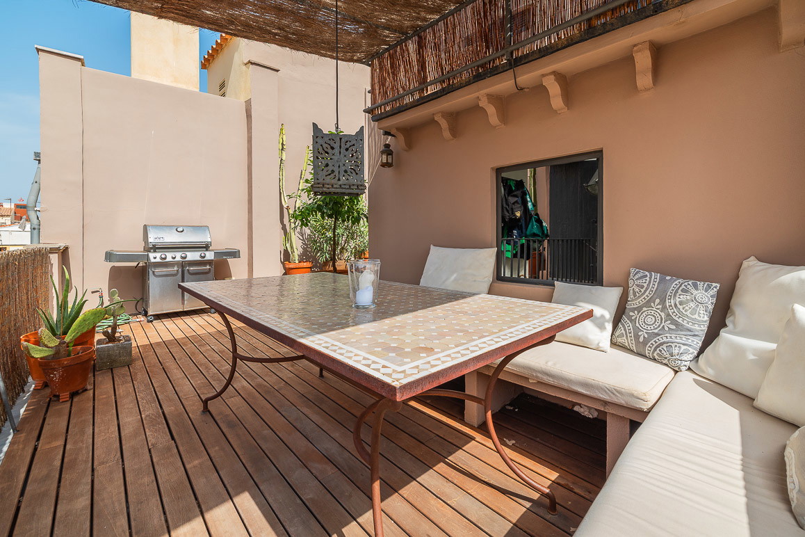 Triplex penthouse in an absolutely central location with two stunning terraces-12