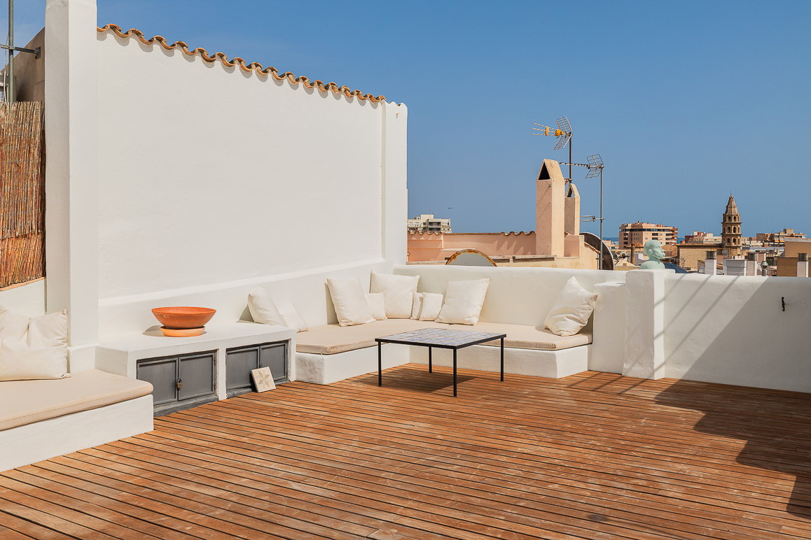 Triplex penthouse in an absolutely central location with two stunning terraces-14