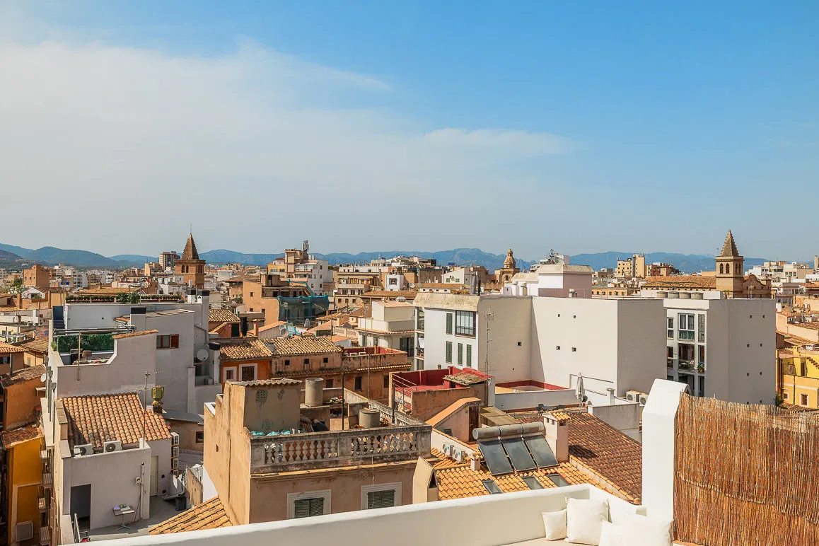 Triplex penthouse in an absolutely central location with two stunning terraces-15