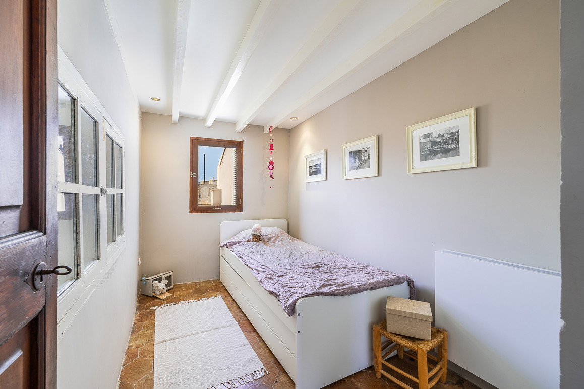 Triplex penthouse in an absolutely central location with two stunning terraces-10