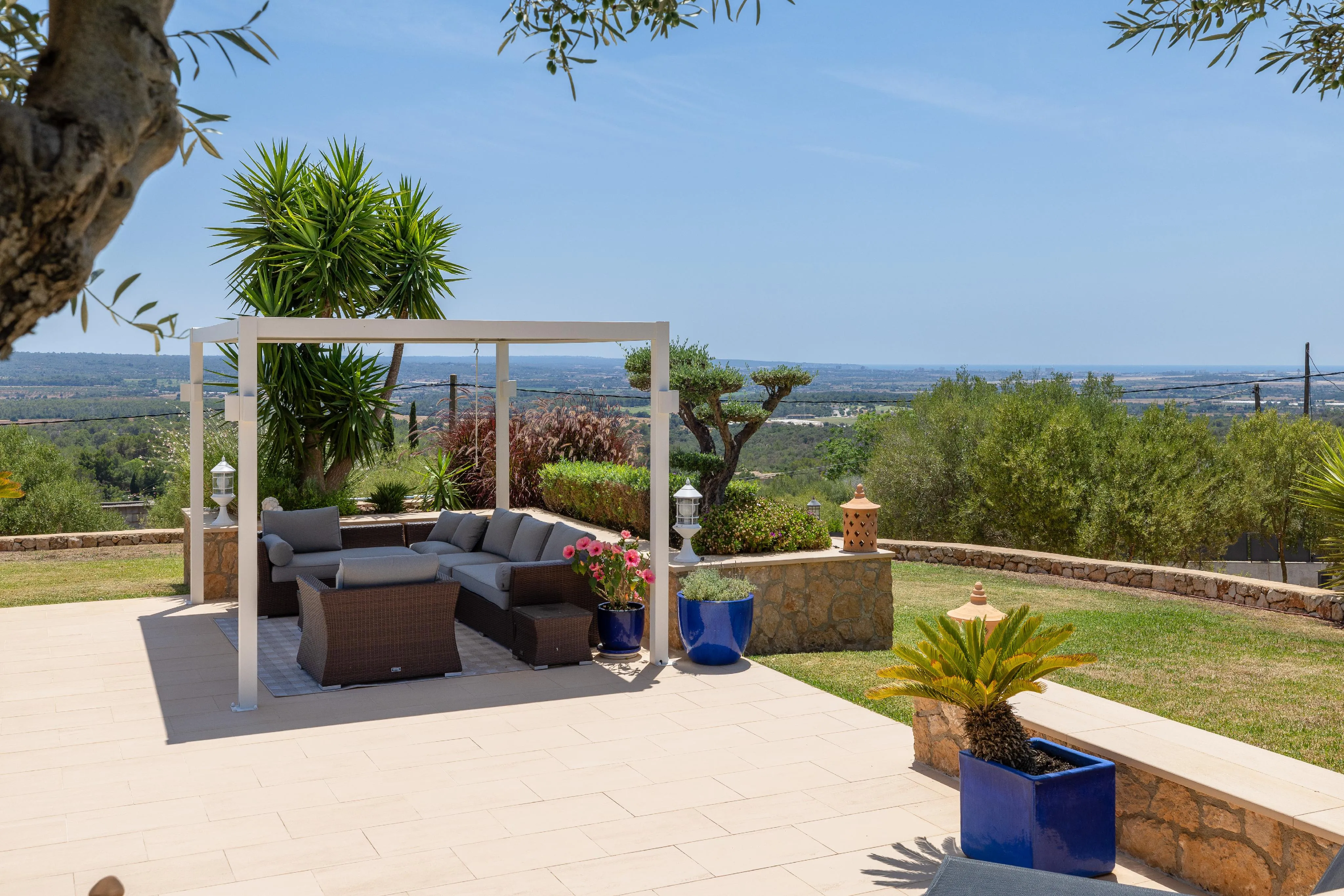 Rolig villa med stor pool og panoramaudsigt i Puntiró-3