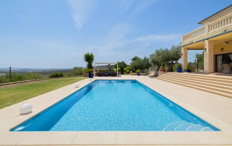 Mediterranean villa with panoramic pool and views in Puntiró