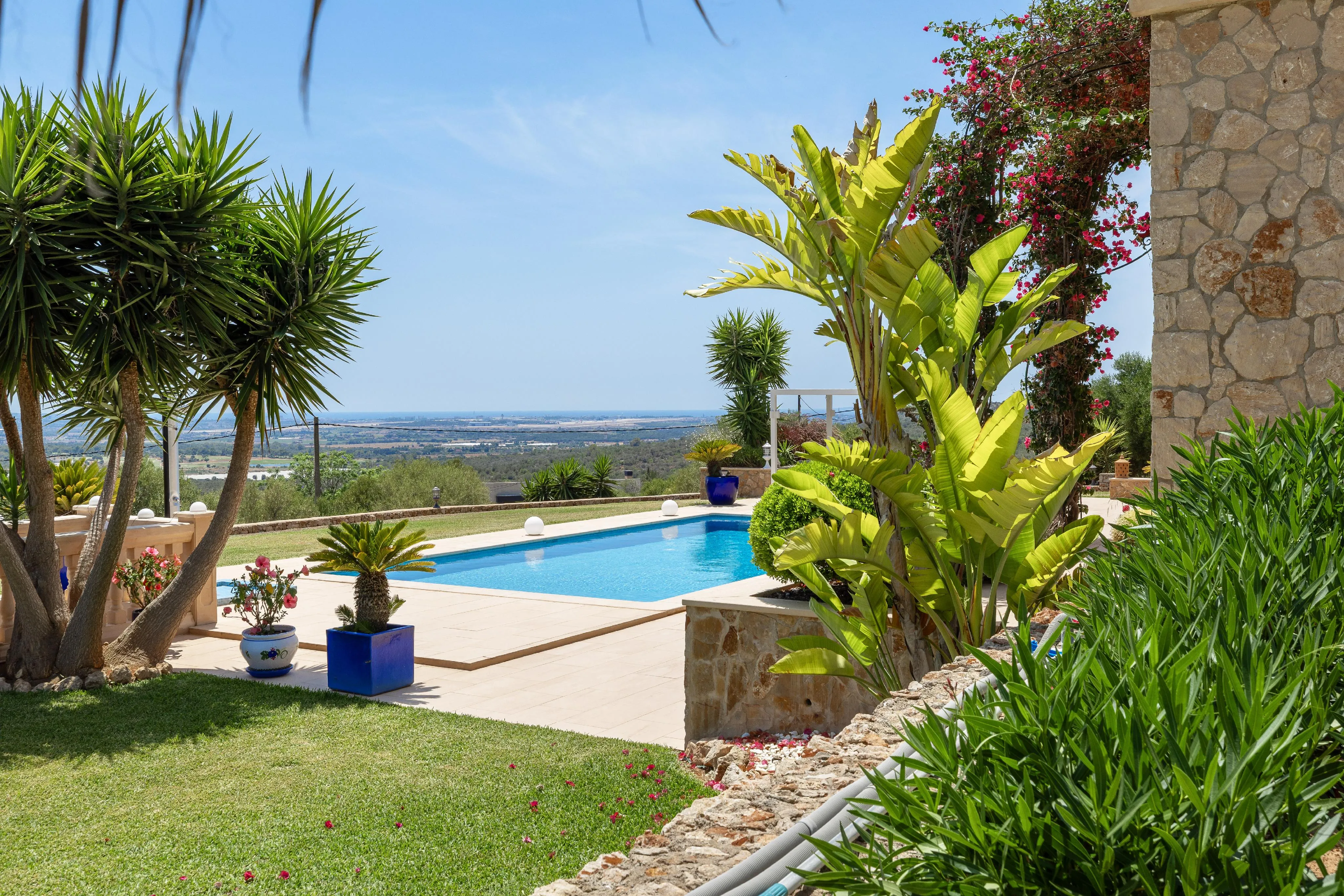 Mediterranean villa with panoramic pool and views in Puntiró-10