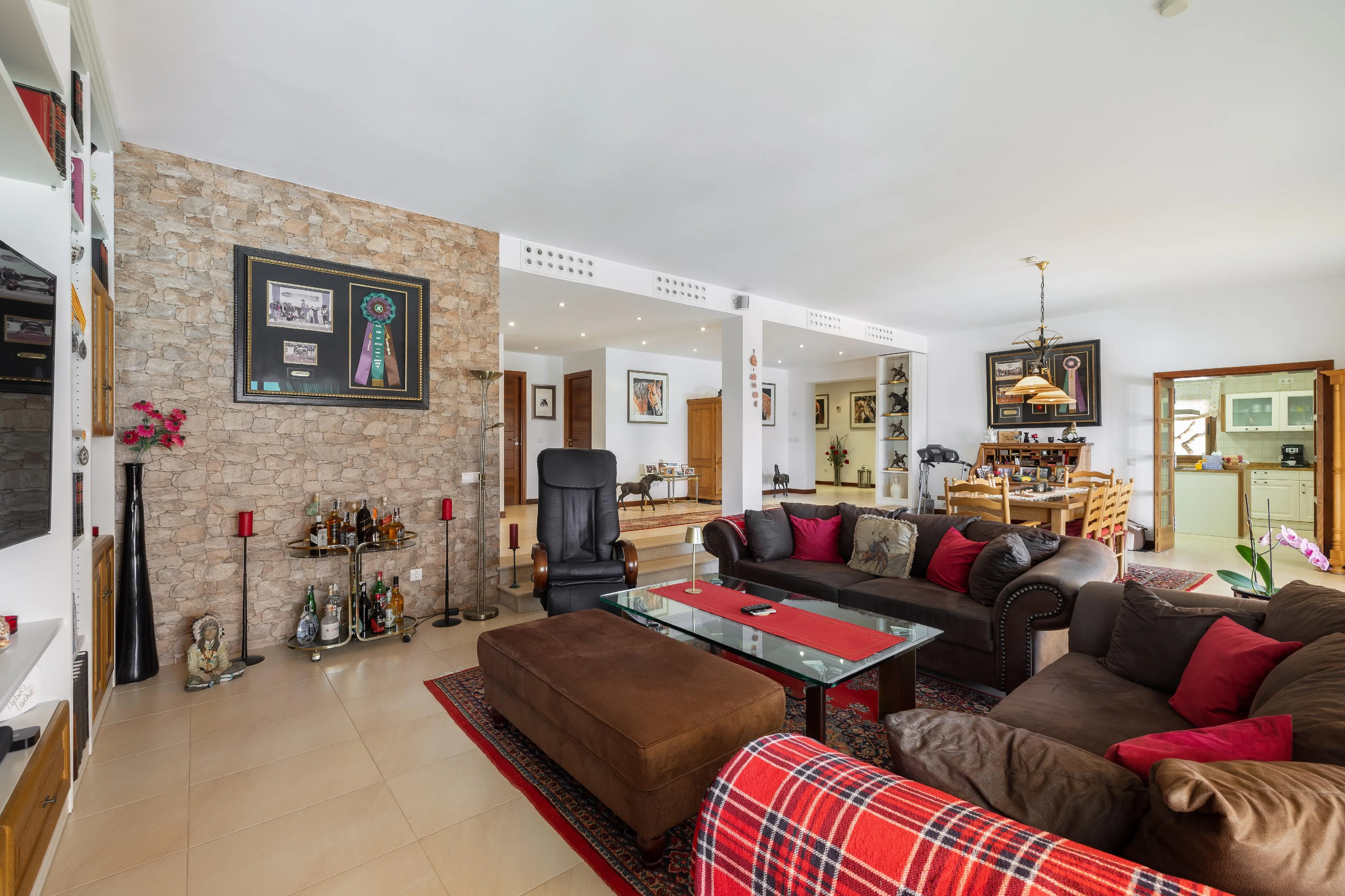 Mediterranean villa with panoramic pool and views in Puntiró-5