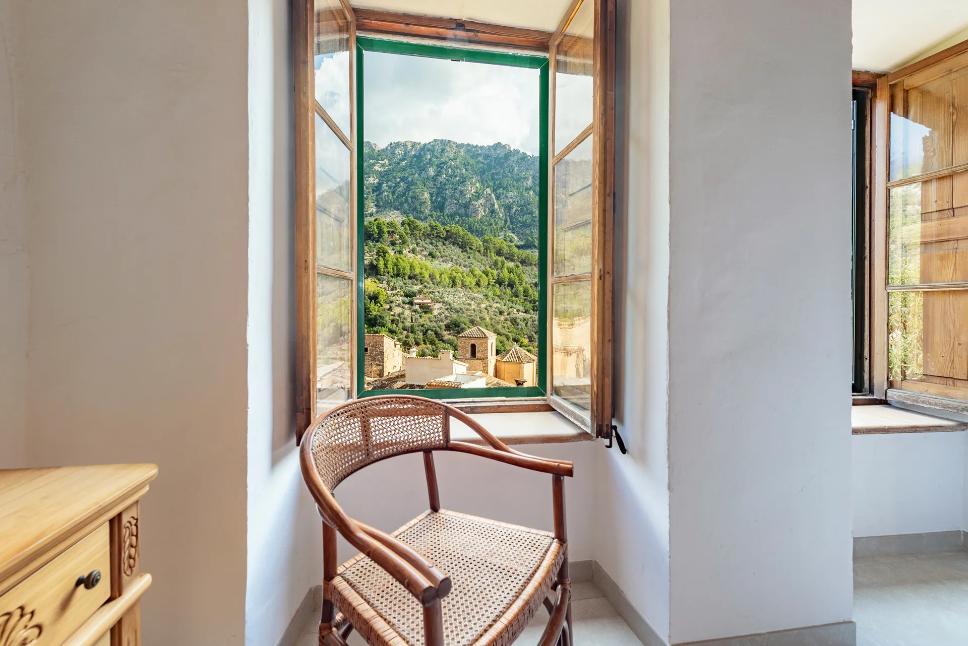 Encantadora casa adosada con vistas panorámicas en Fornalutx-12