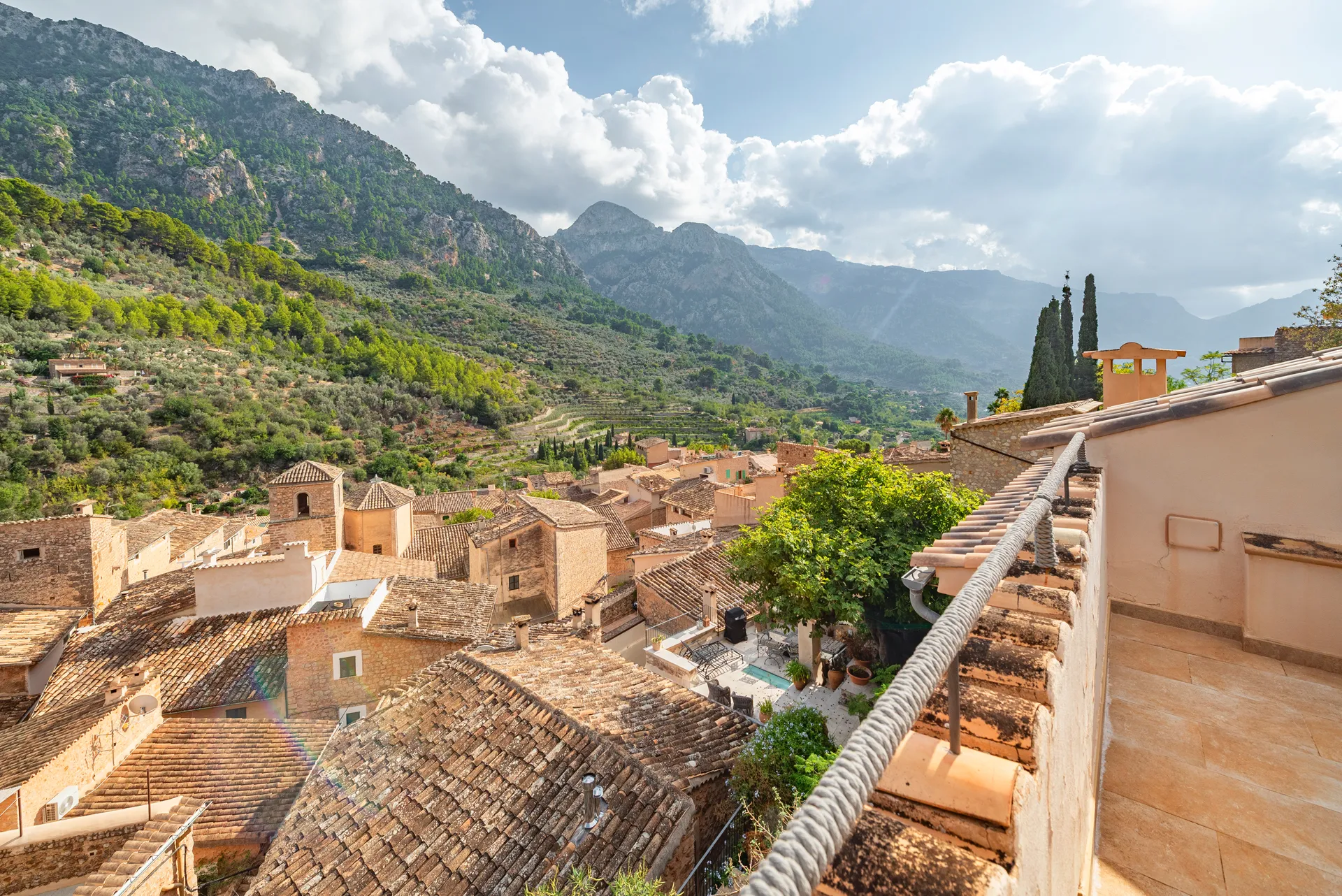 Charmerende byhus med panoramaudsigt i Fornalutx-1