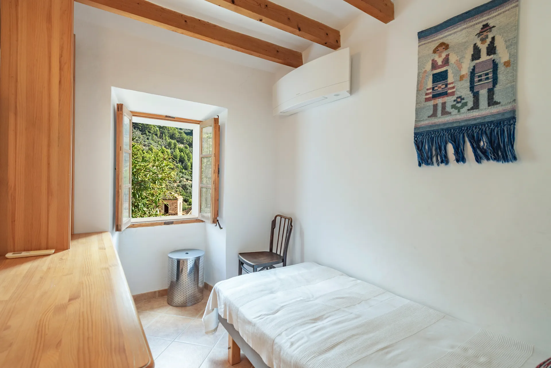 Encantadora casa adosada con vistas panorámicas en Fornalutx-15