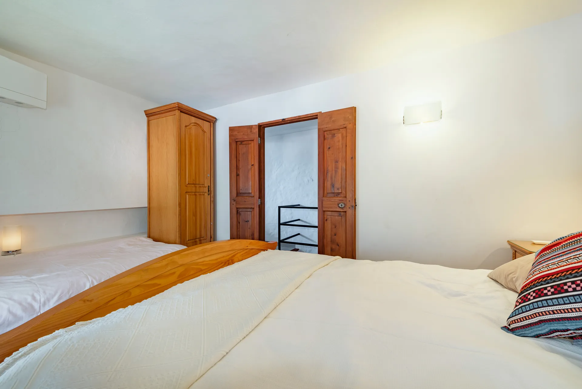 Encantadora casa adosada con vistas panorámicas en Fornalutx-17