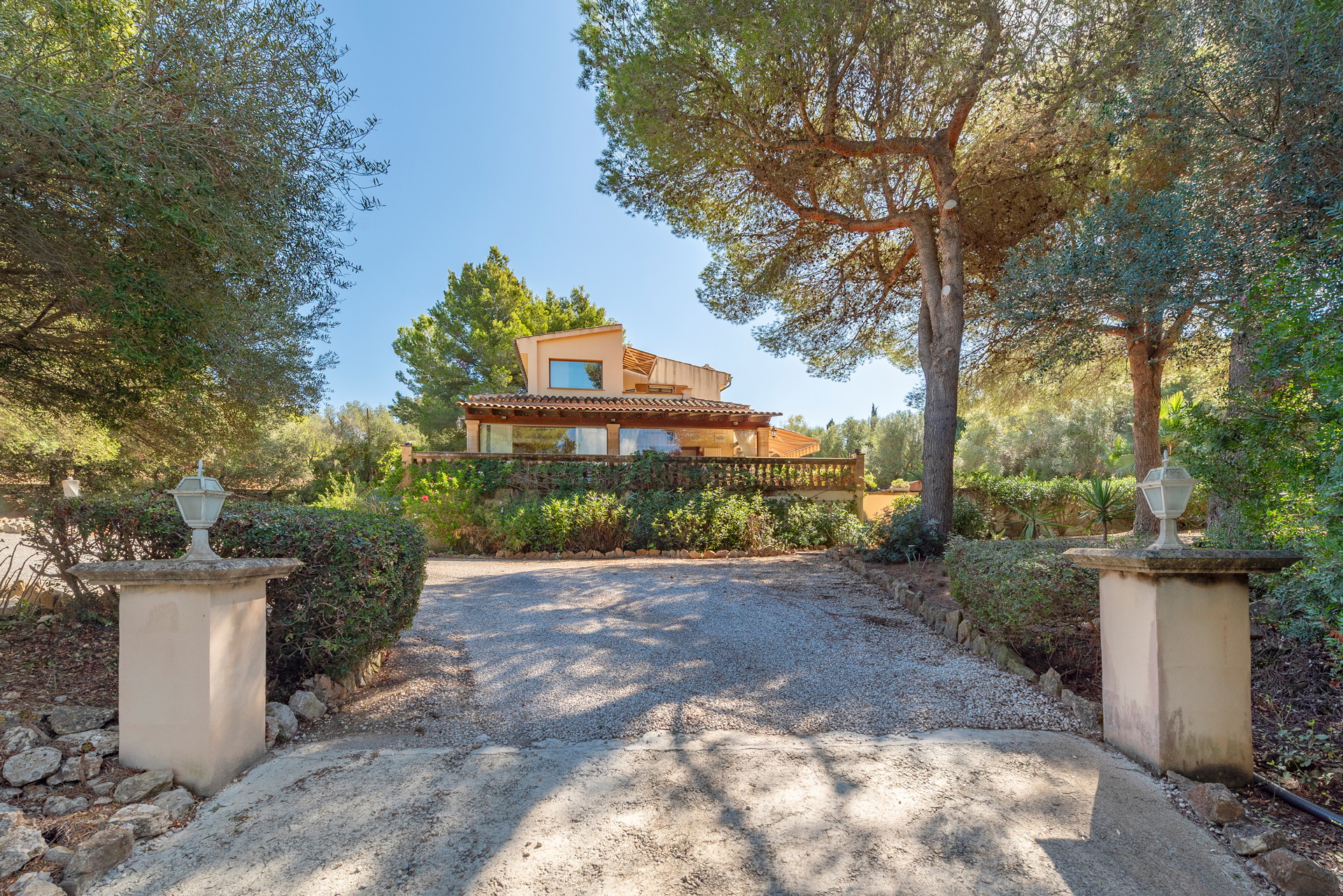 Charming finca with pool in Alcudia – Peaceful living close to the sea-10