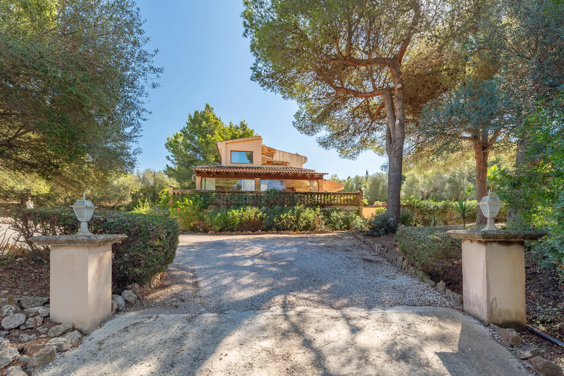 Charming finca with pool in Alcudia – Peaceful living close to the sea-10