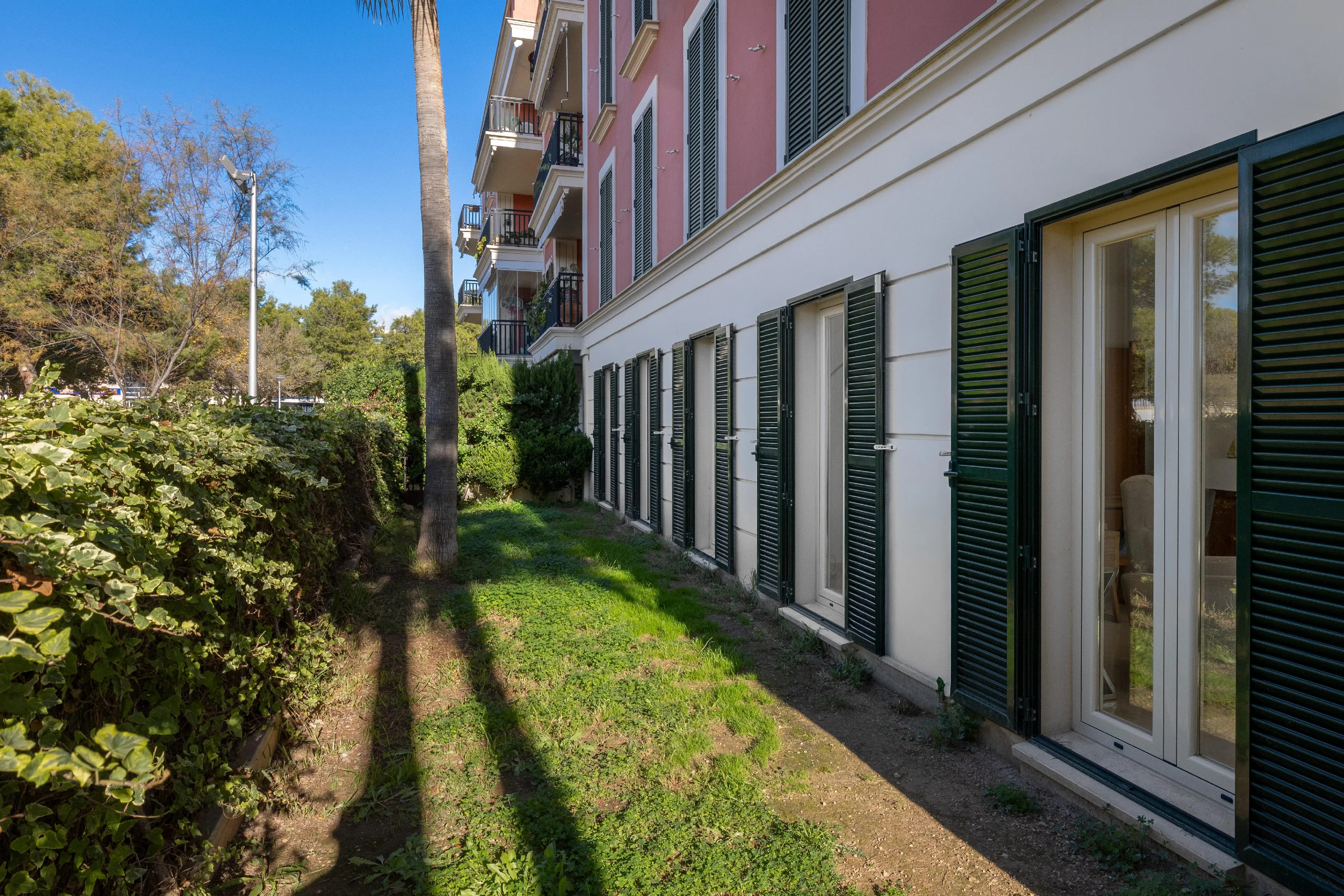 Soleggiato appartamento al piano terra a pochi metri dalla spiaggia-2