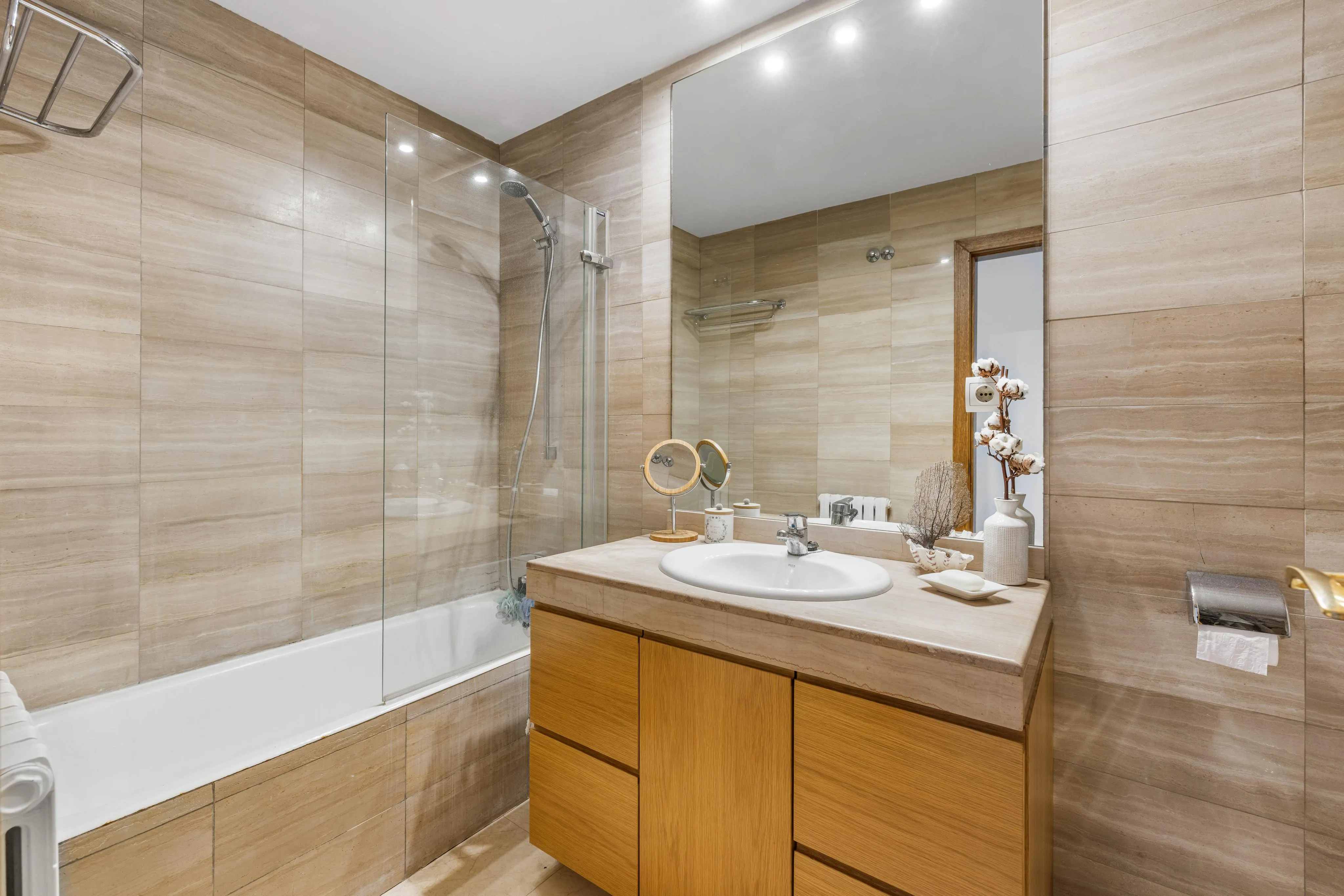 Soleggiato appartamento al piano terra a pochi metri dalla spiaggia-8