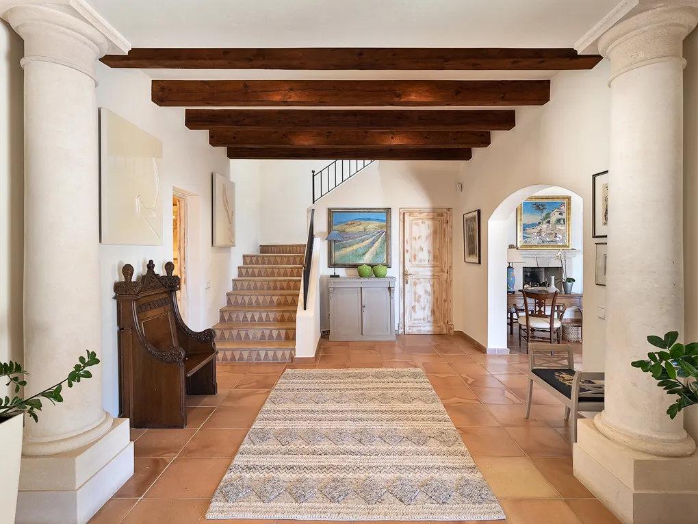 Mediterrane villa met uitzicht op zee-22