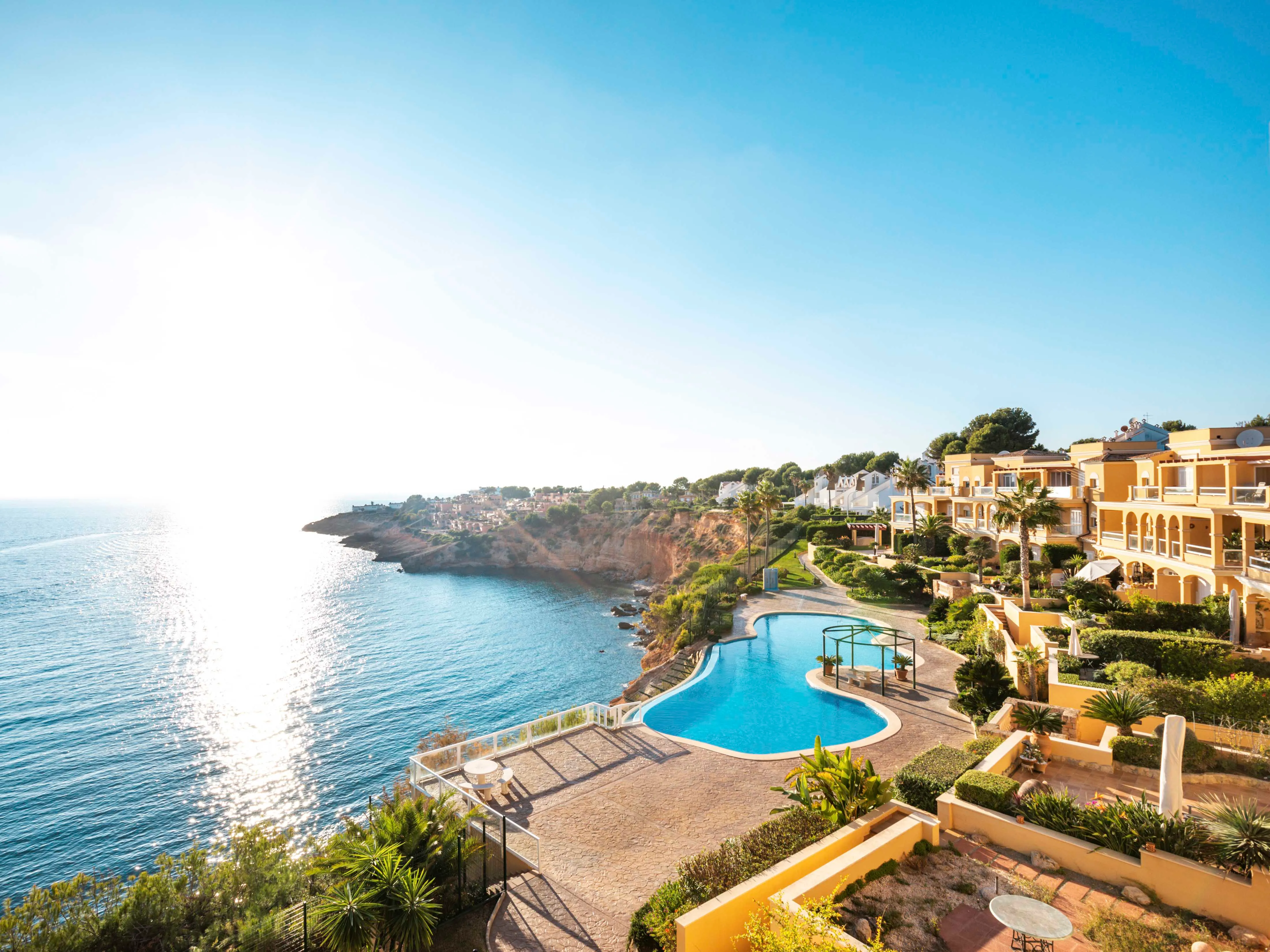 Penthouse with sea views in Port Adriano-14