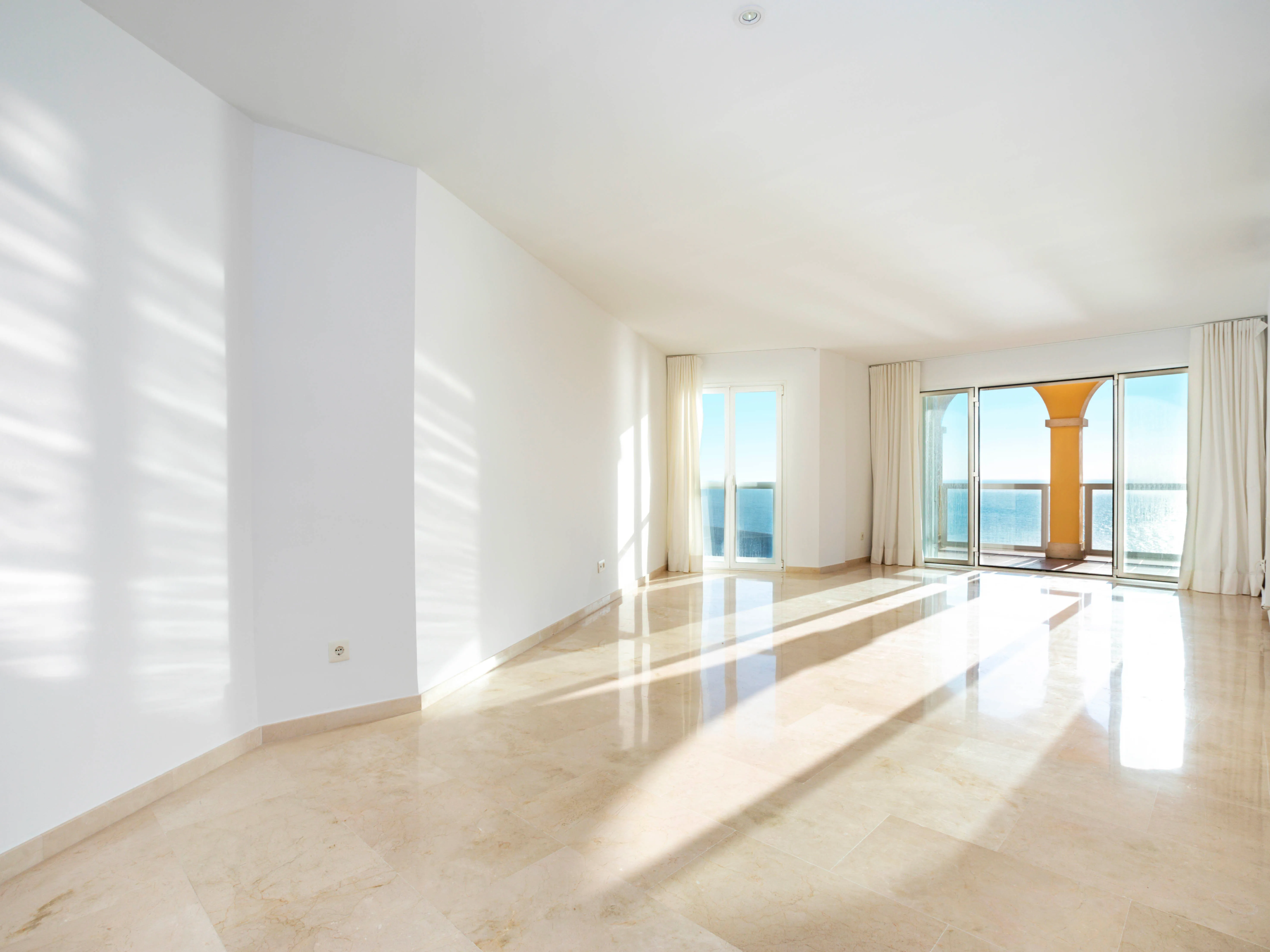 Penthouse with sea views in Port Adriano-4