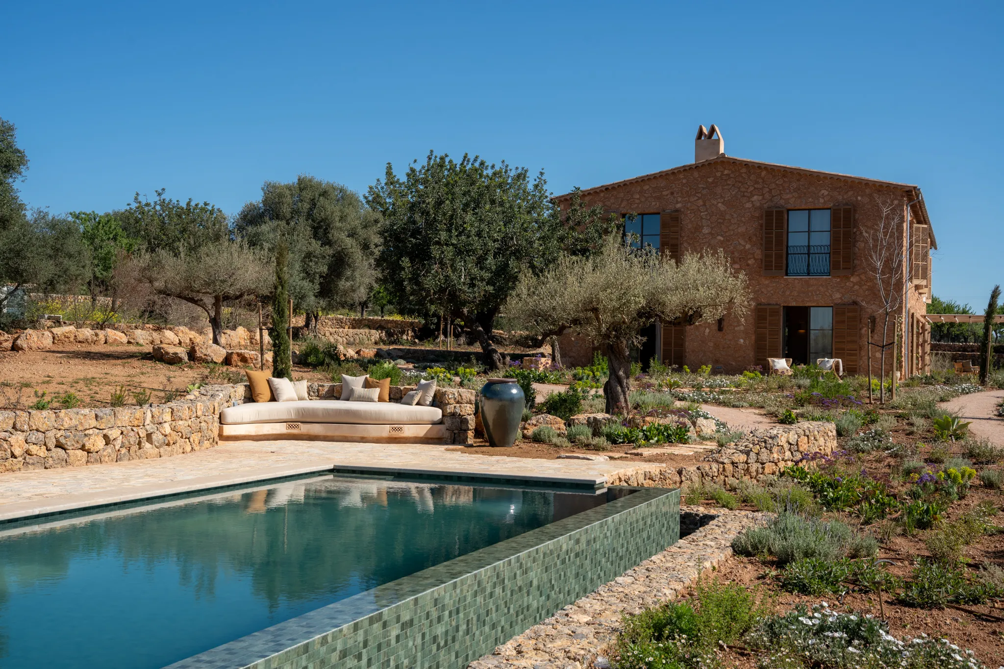 Wyjątkowy, luksusowy, nowo wybudowany wiejski dom w poszukiwanej lokalizacji-1