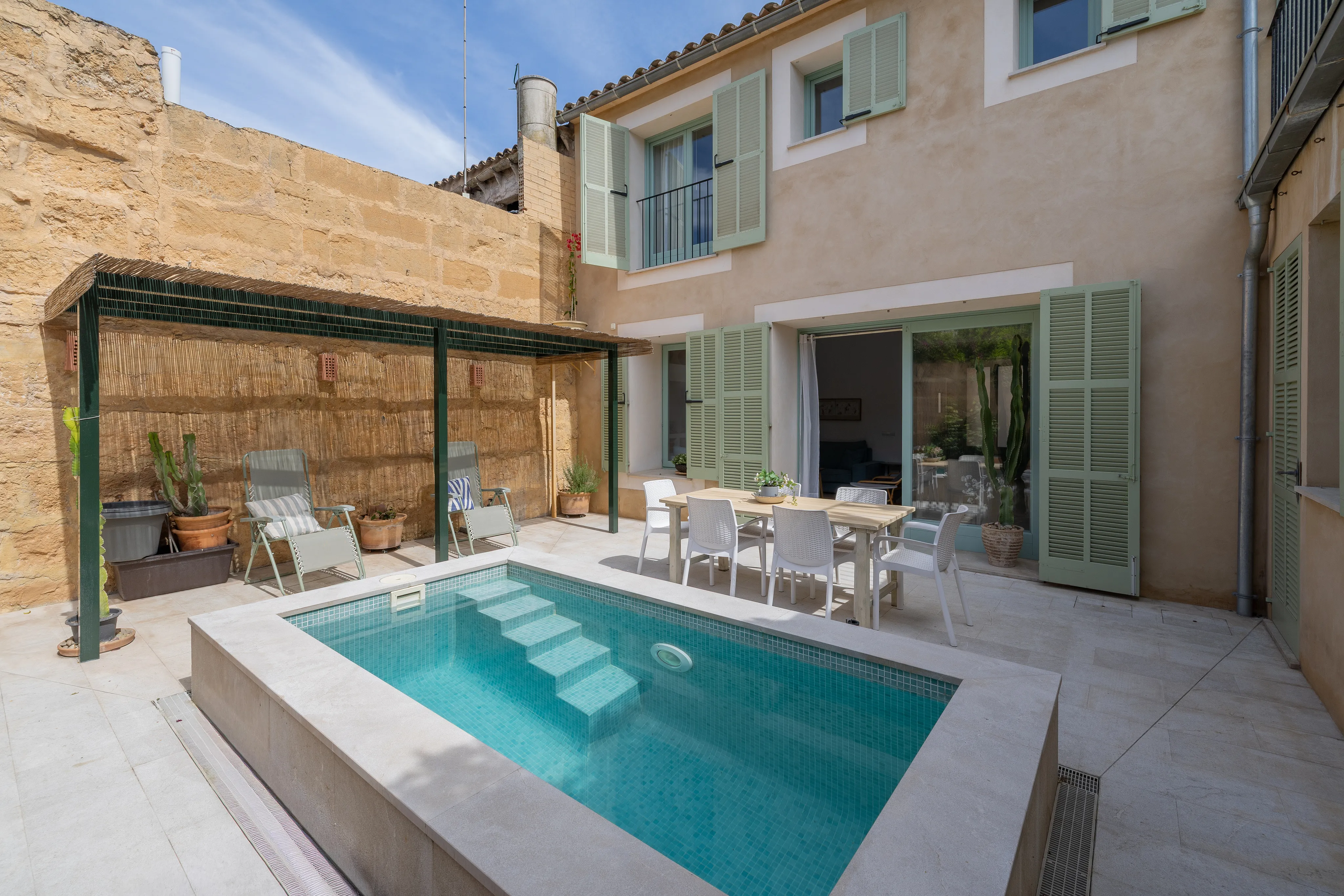 Mooi dorpshuis in Sineu-1