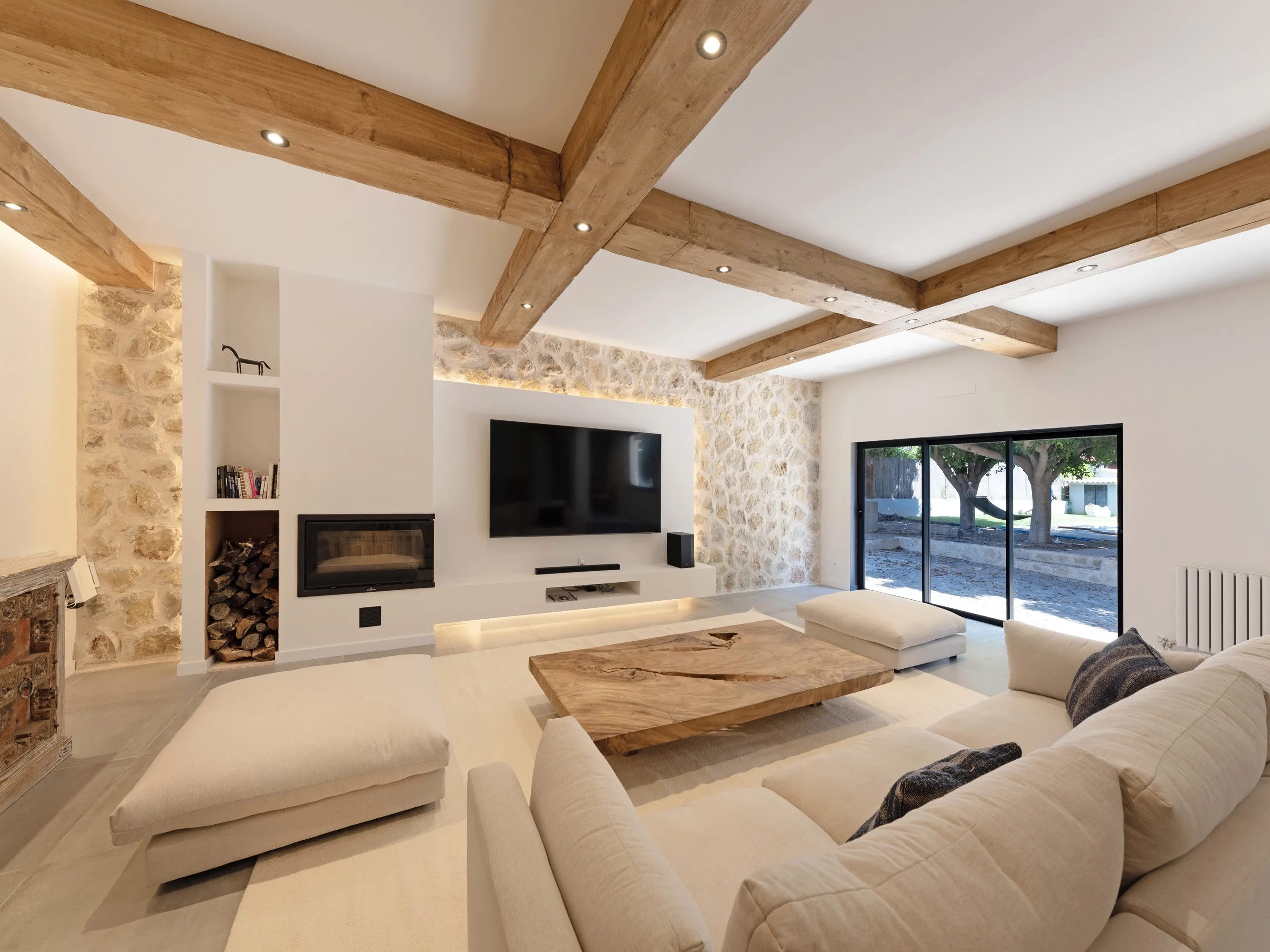 Villa sostenible de lujo totalmente renovada-3