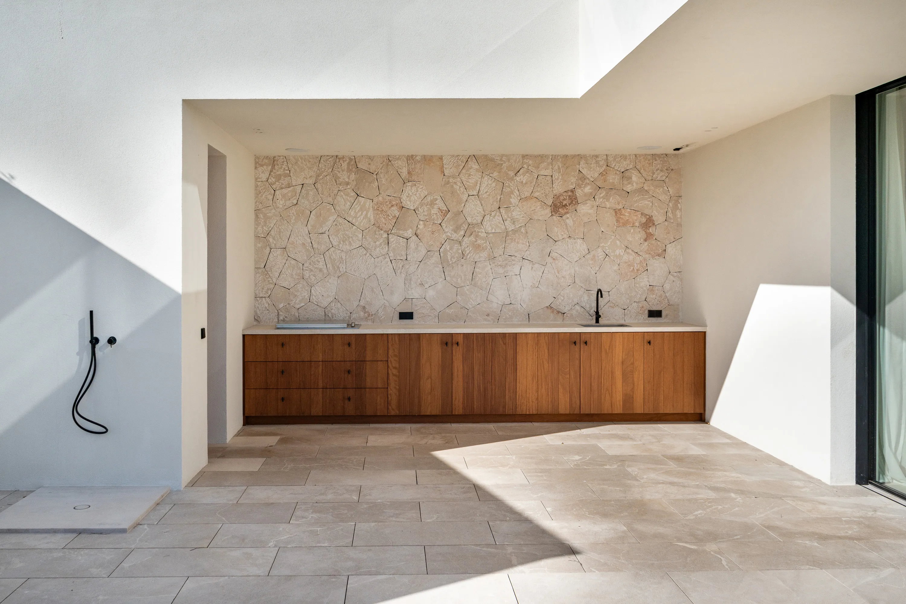 Luxury New-Build Villa with Panoramic & Sea Views-5