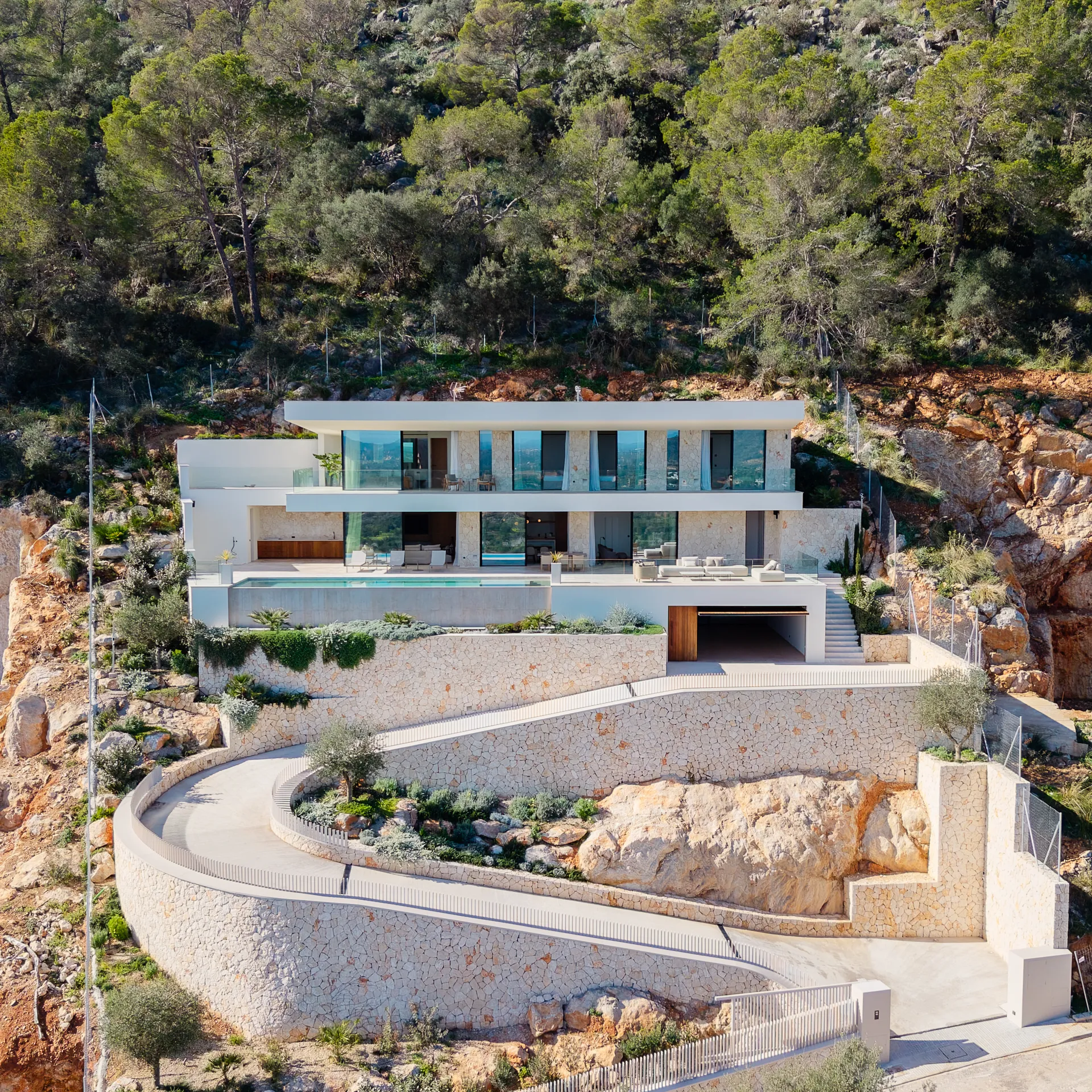 Luxury New-Build Villa with Panoramic & Sea Views-24