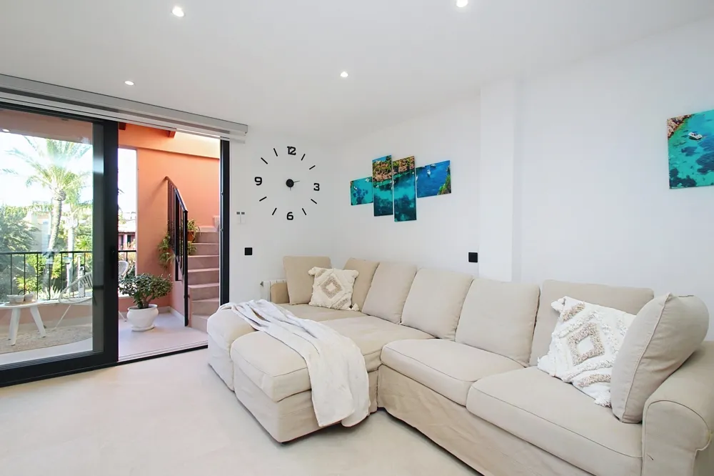 Attico moderno in posizione privilegiata-5