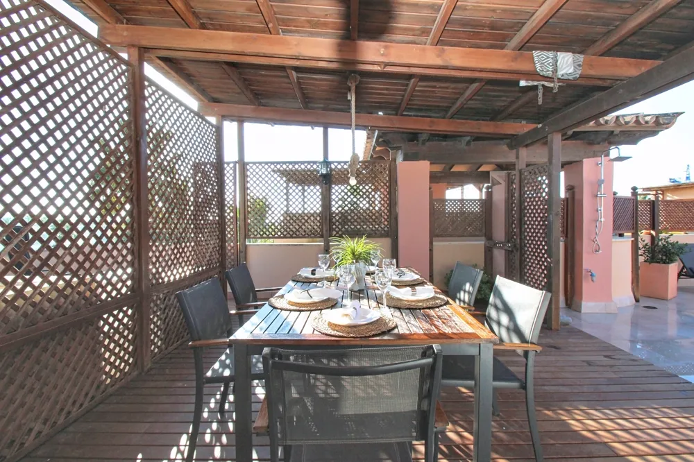 Attico moderno in posizione privilegiata-12