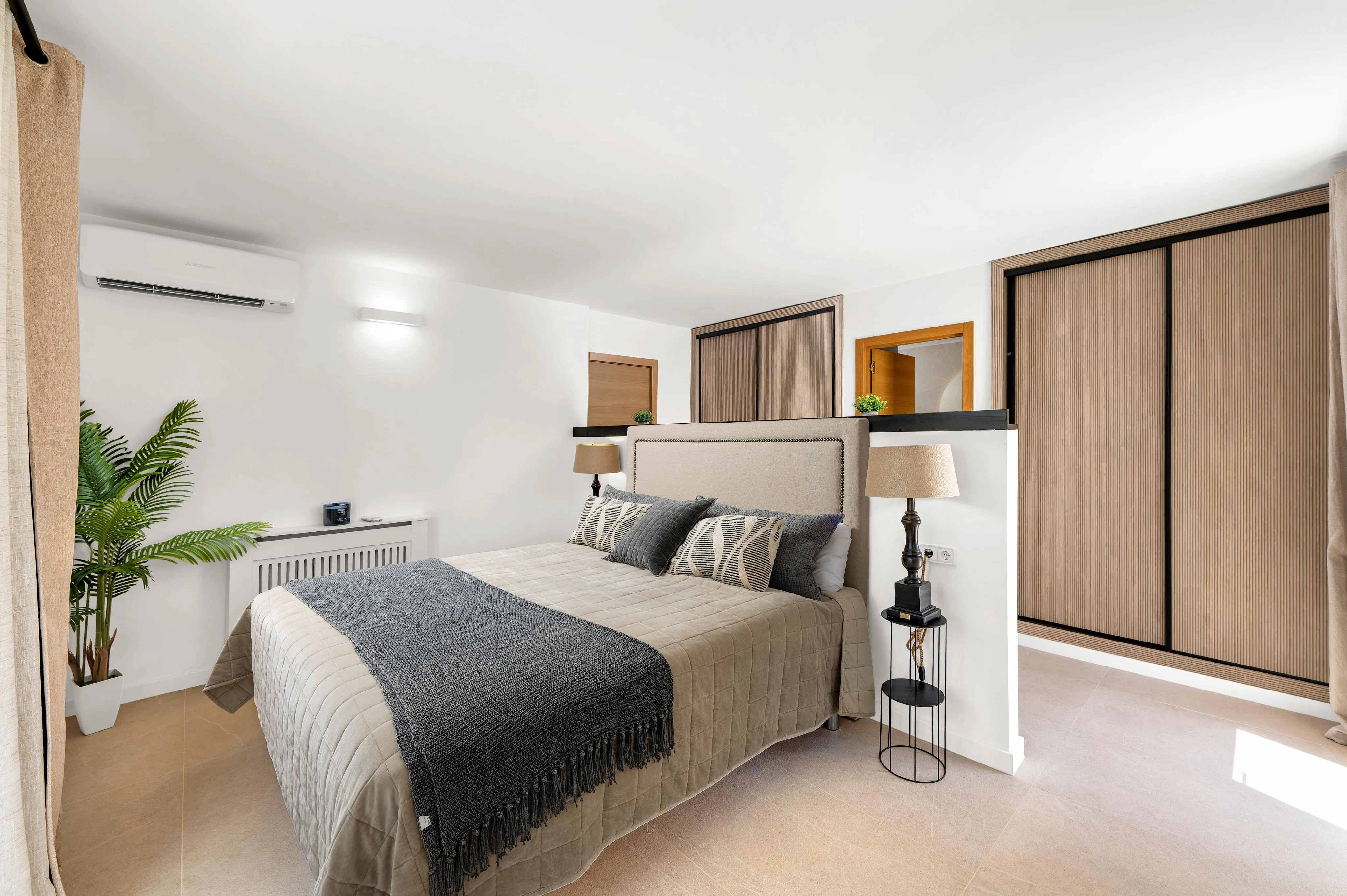 Villa en Santa Ponsa con jardín, piscina y mucha privacidad-10