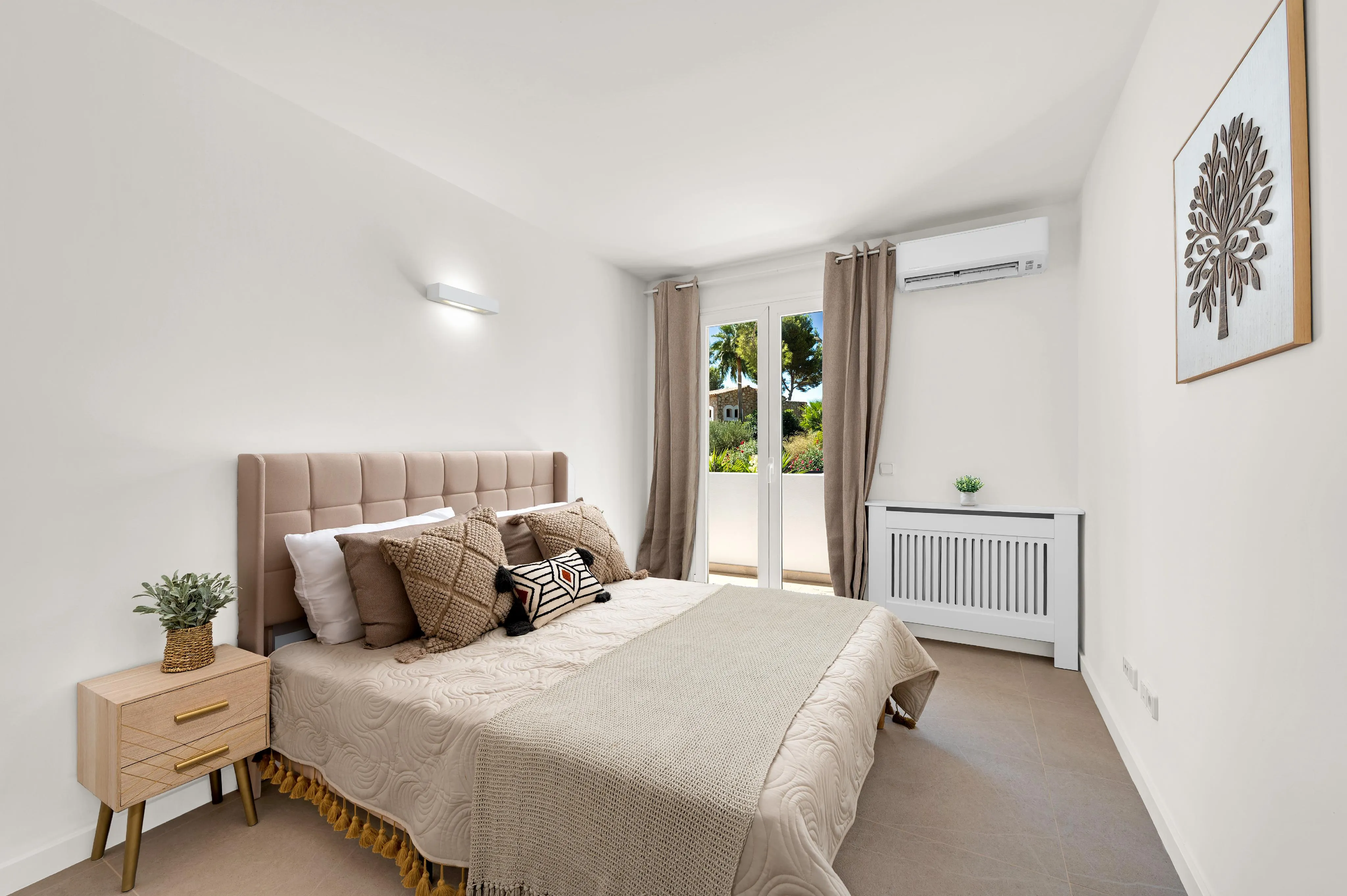 Villa i Santa Ponsa med have, pool og masser af privatliv-12