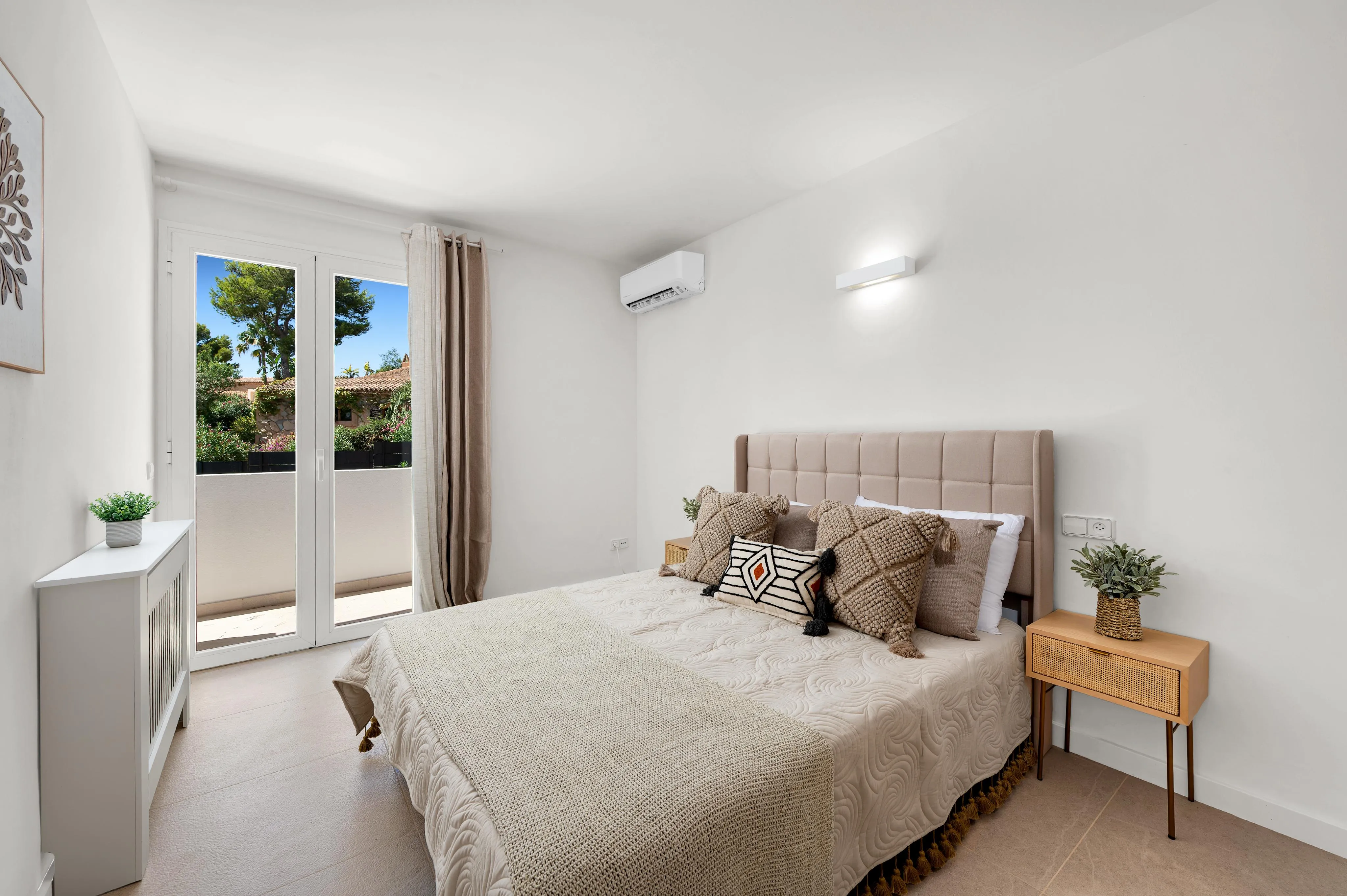 Villa en Santa Ponsa con jardín, piscina y mucha privacidad-15