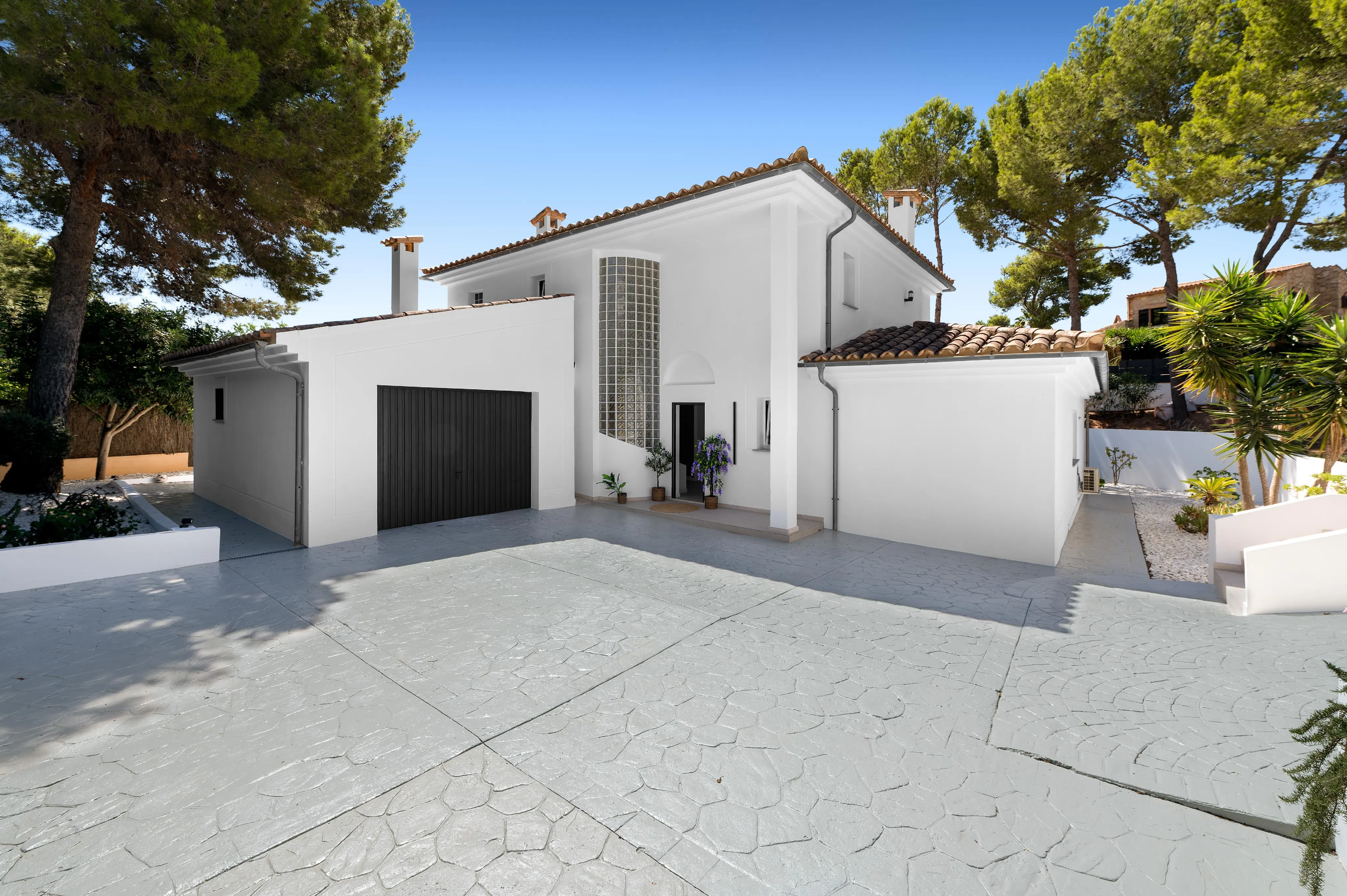 Villa i Santa Ponsa med have, pool og masser af privatliv-16