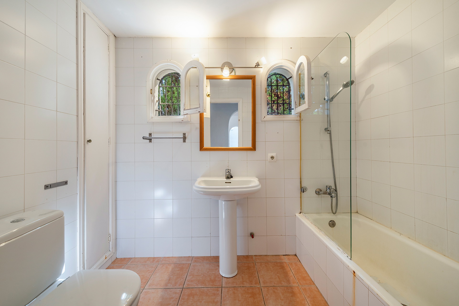 Villa med pool og stort potentiale i rolige omgivelser i Puerto Alcudia på Mallorca-22
