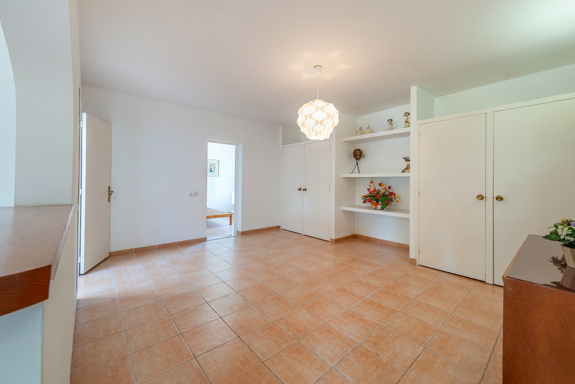Villa med pool og stort potentiale i rolige omgivelser i Puerto Alcudia på Mallorca-16
