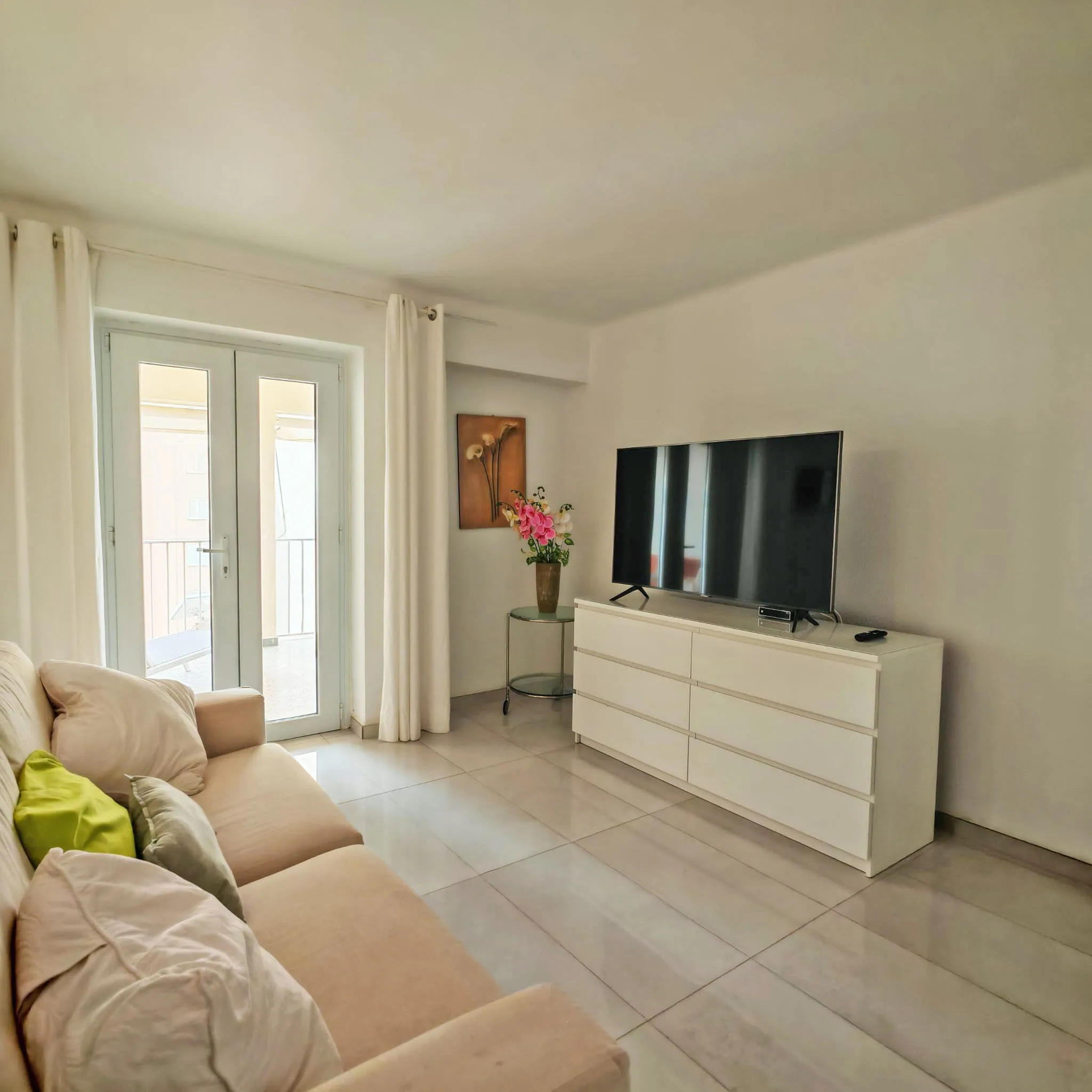 Appartement près de la plage avec vue sur la mer-12