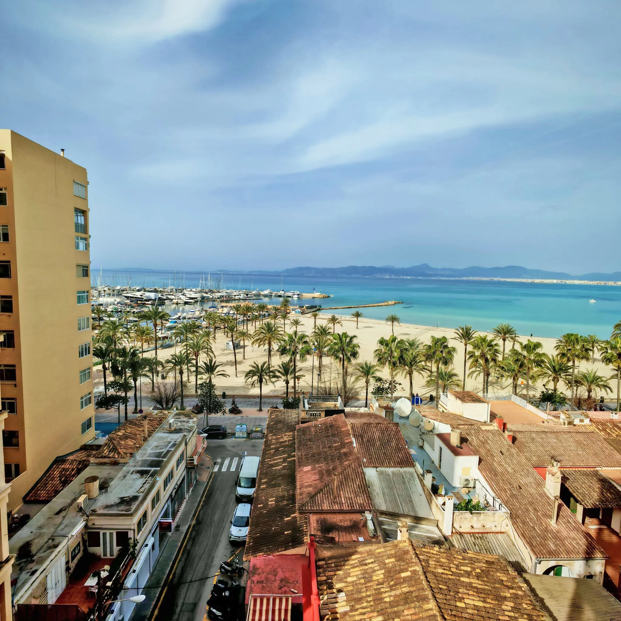 Appartement près de la plage avec vue sur la mer-1