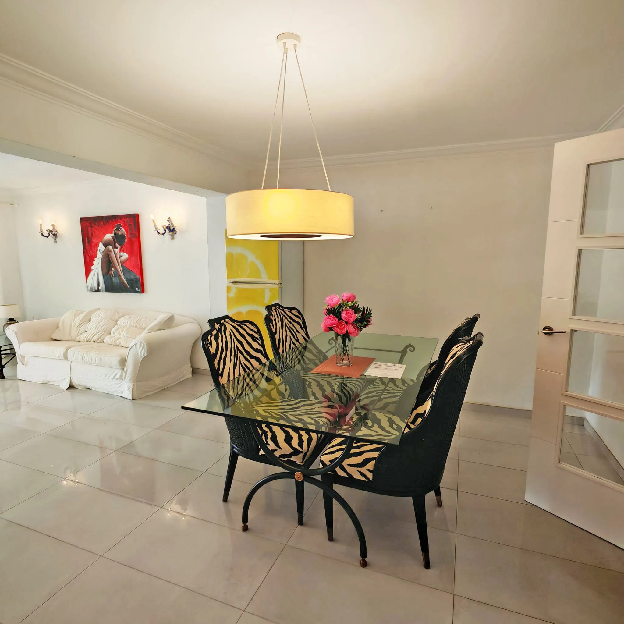 Appartement près de la plage avec vue sur la mer-5