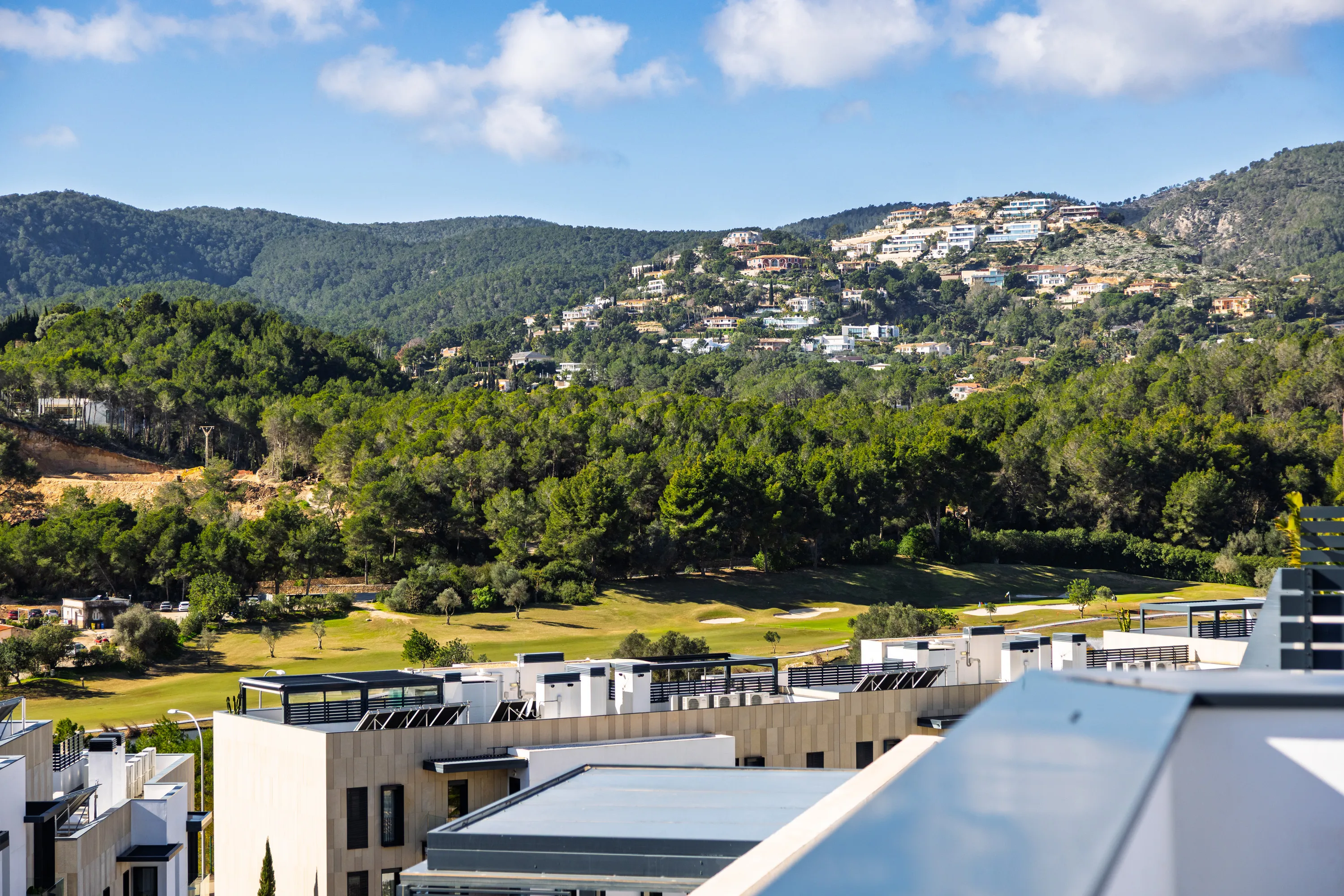 Spectacular Penthouse with Panoramic Views near Son Vida-4