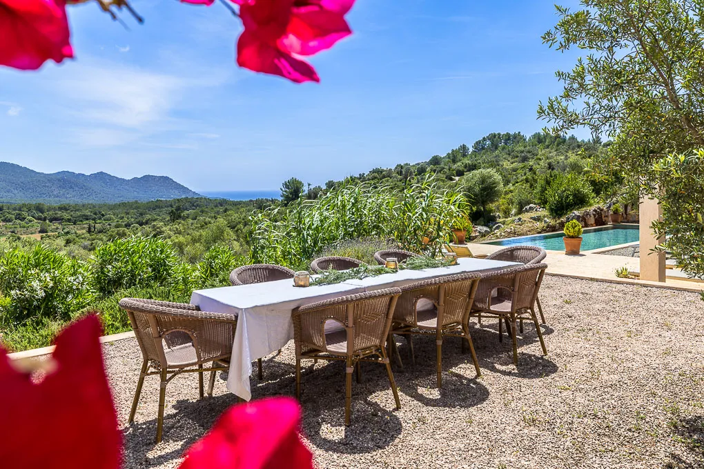 Un refugio de luz y amplitud – Finca en ubicación única y aislada-1