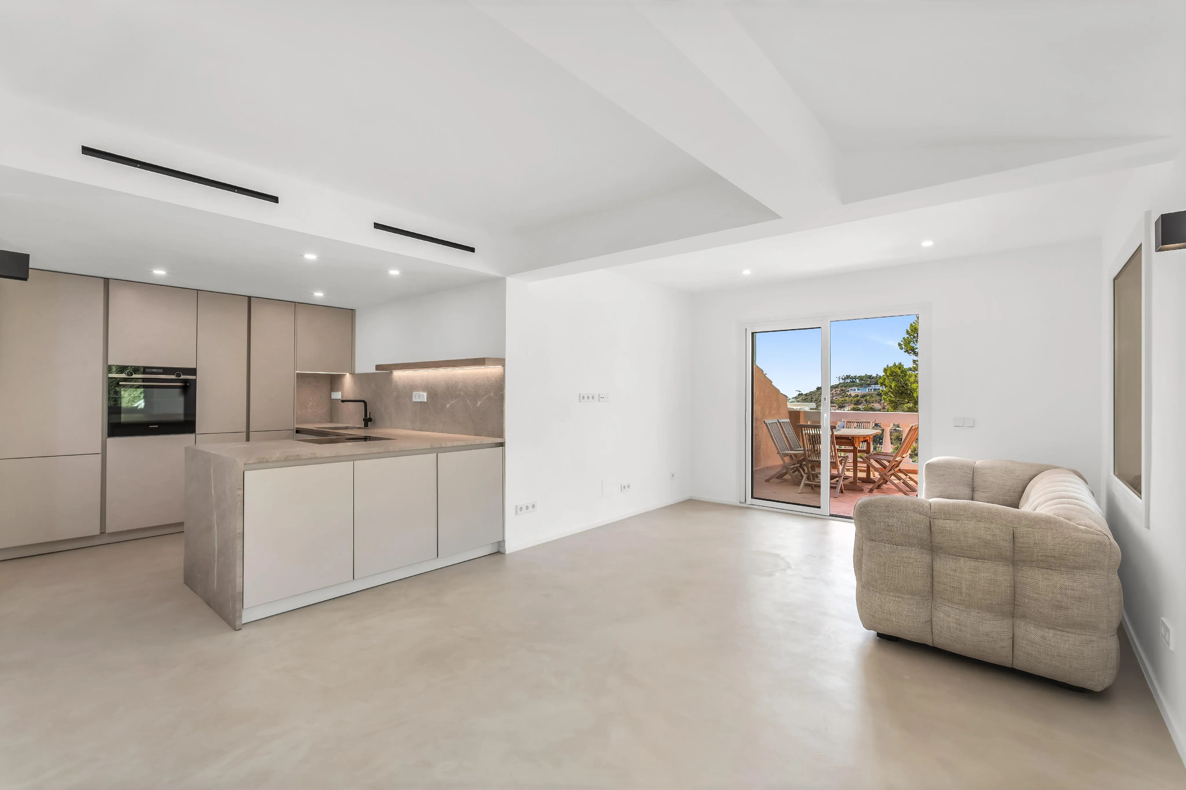 A modern apartment in Puerto de Andratx-2