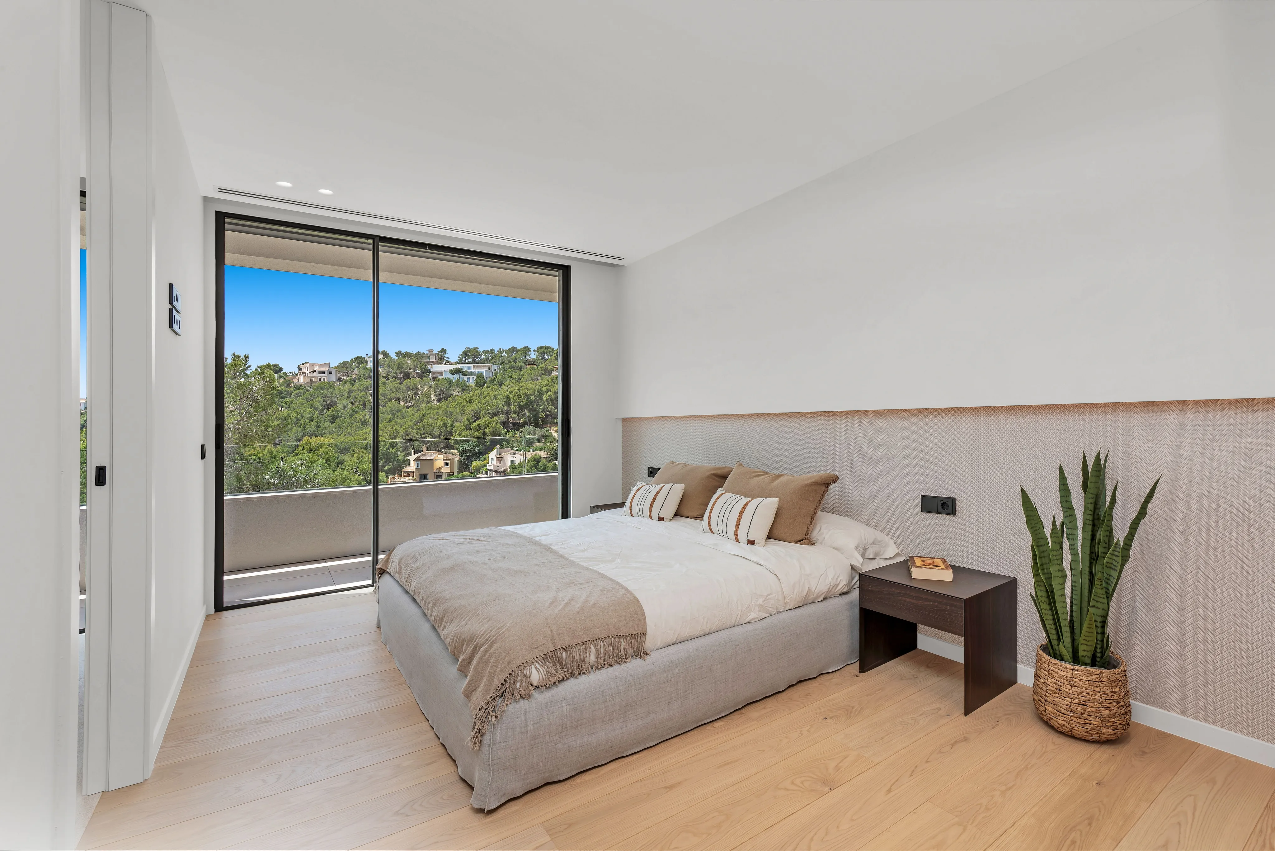 Villa moderne récemment construite avec vue sur le port-19