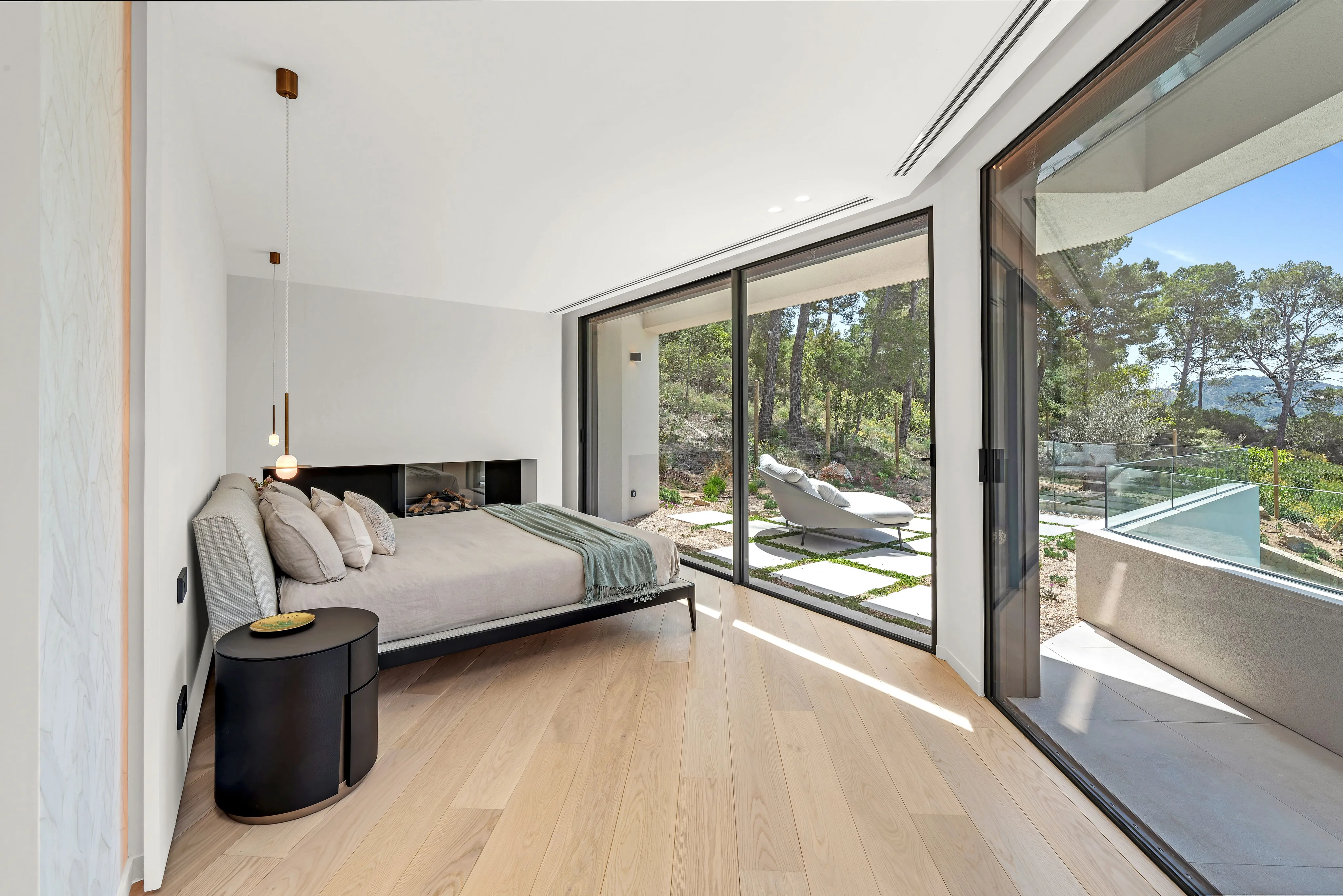 Villa moderne récemment construite avec vue sur le port-12