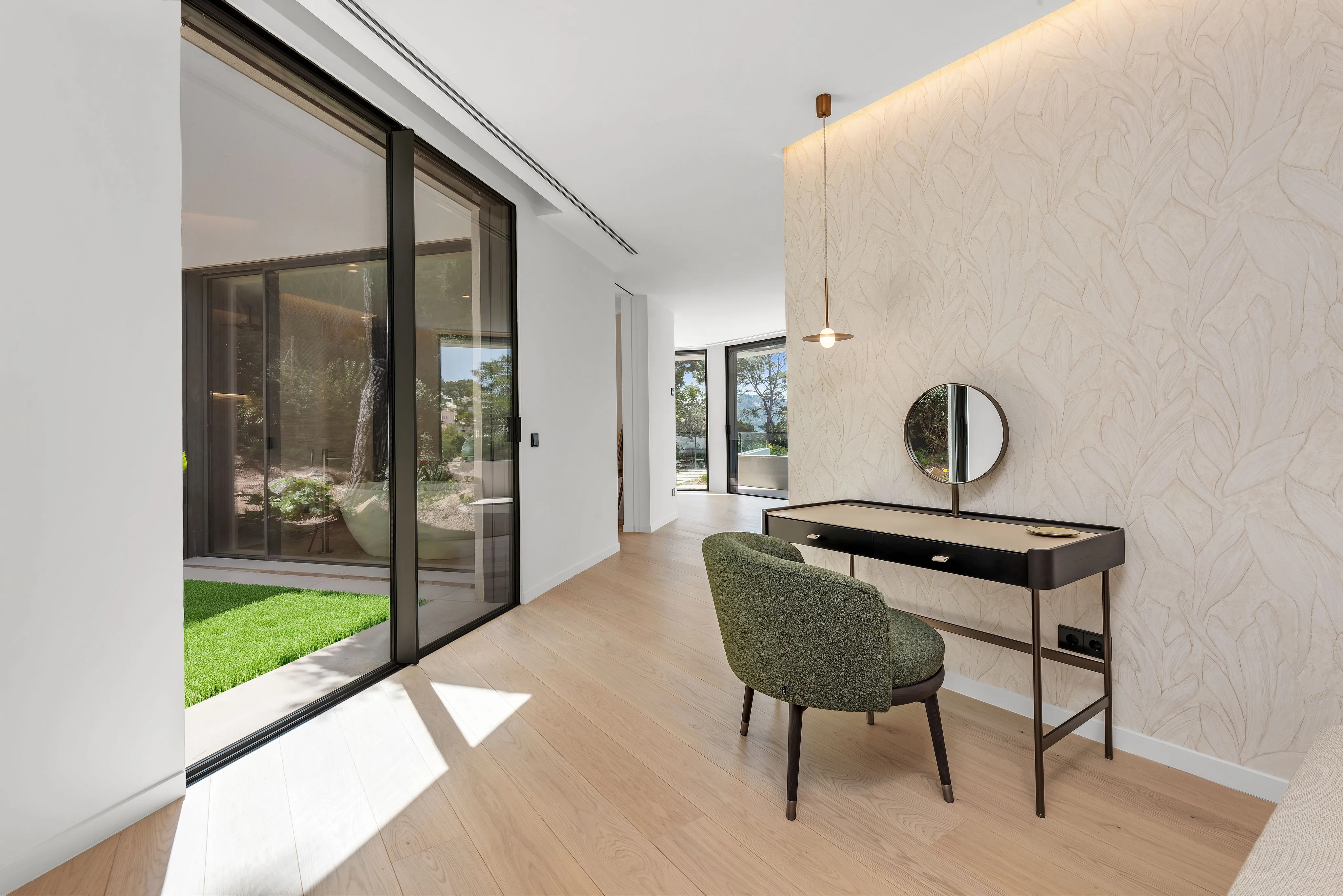 Villa moderne récemment construite avec vue sur le port-15