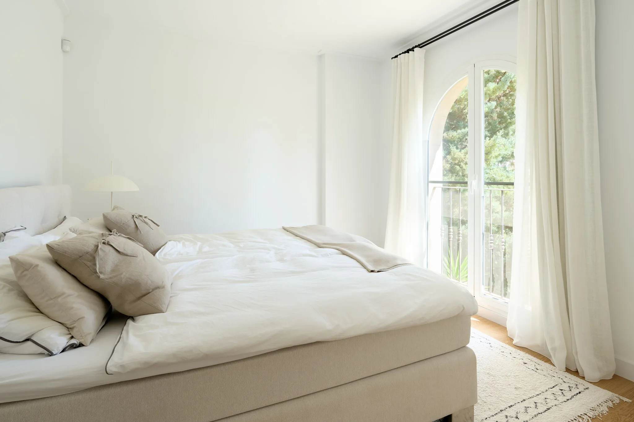 Timeless golf villa with separate guest house and state-of-the-art energy efficiency-15