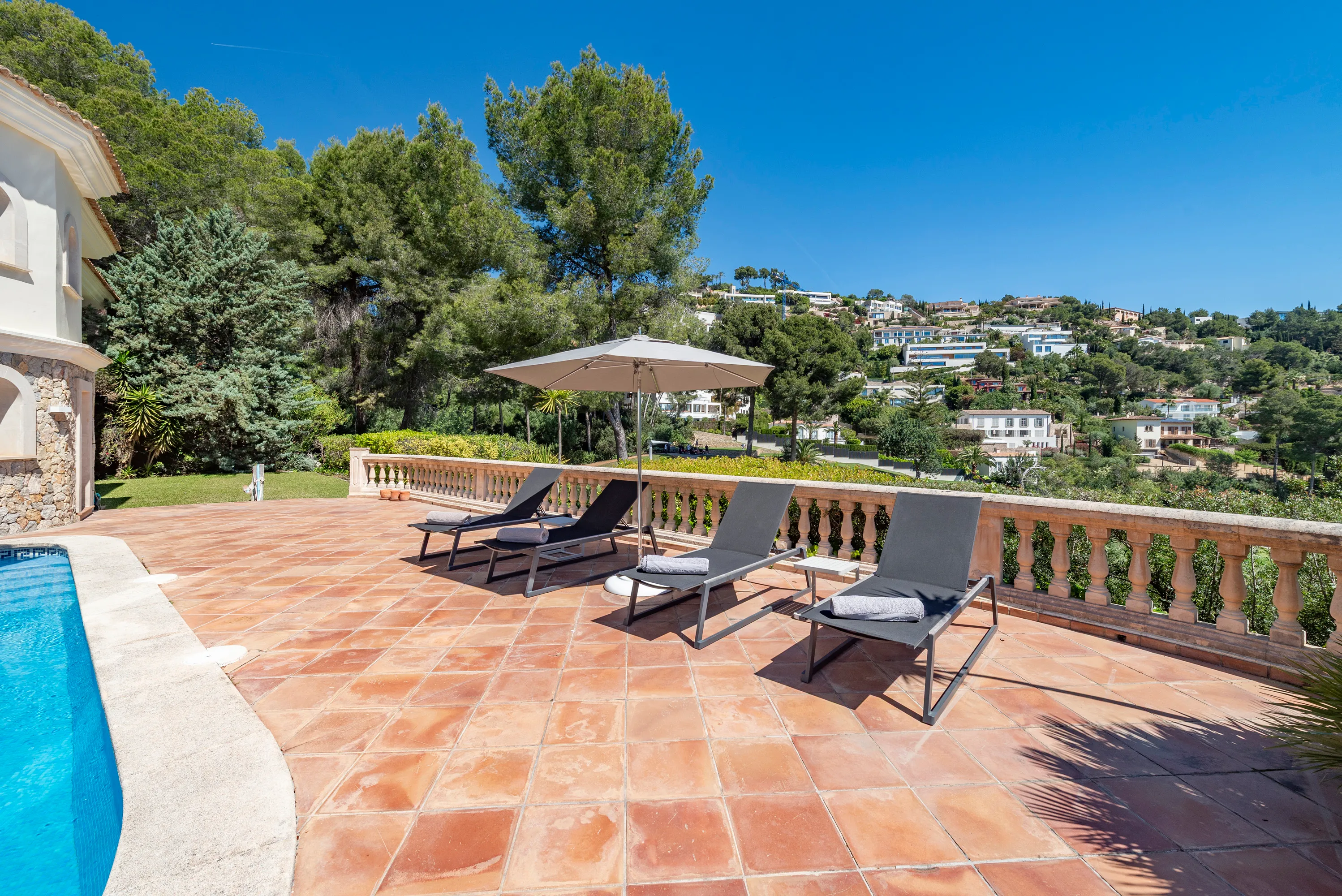 Villa mediterranea da golf con dependance a Son Vida-23