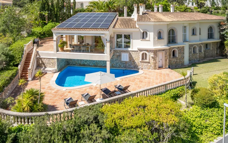 Golfvilla ved Middelhavet med gæstehus i Son Vida