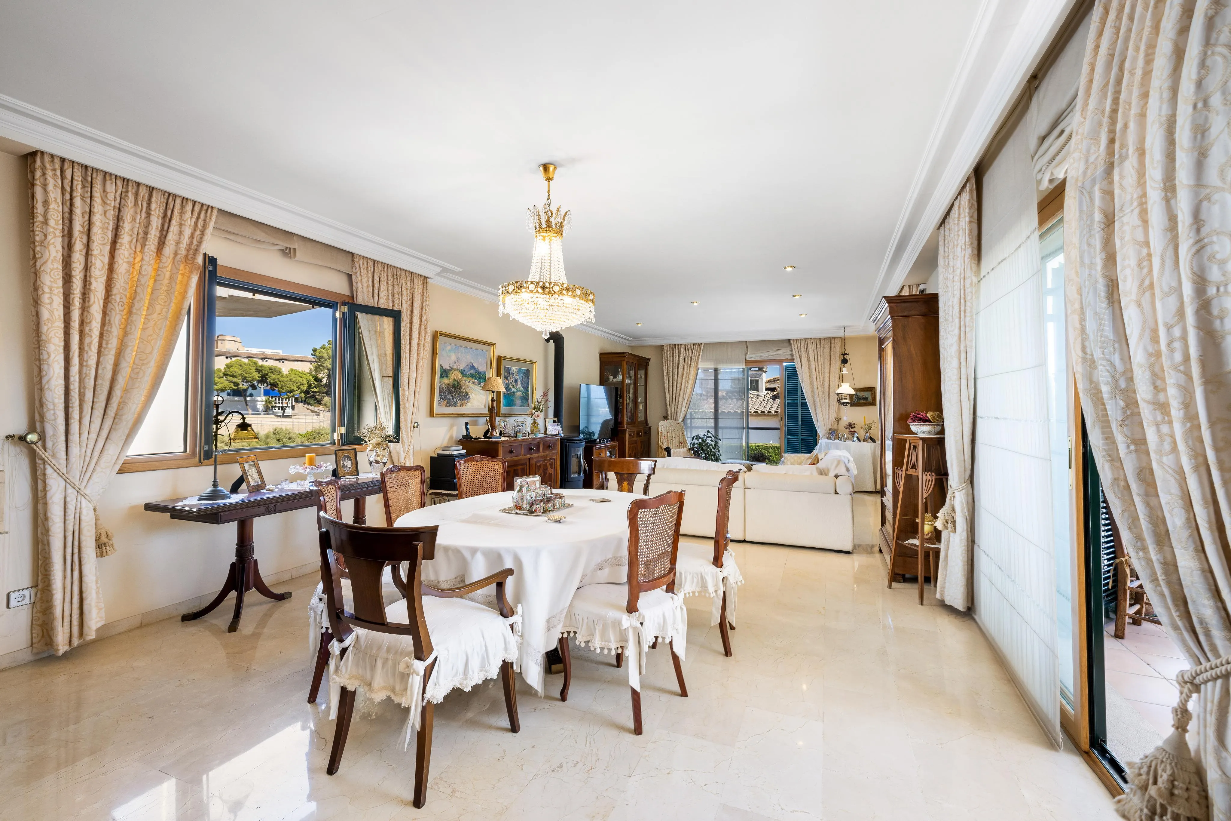 Majestuoso Chalet con vistas en Sa Taulera-7