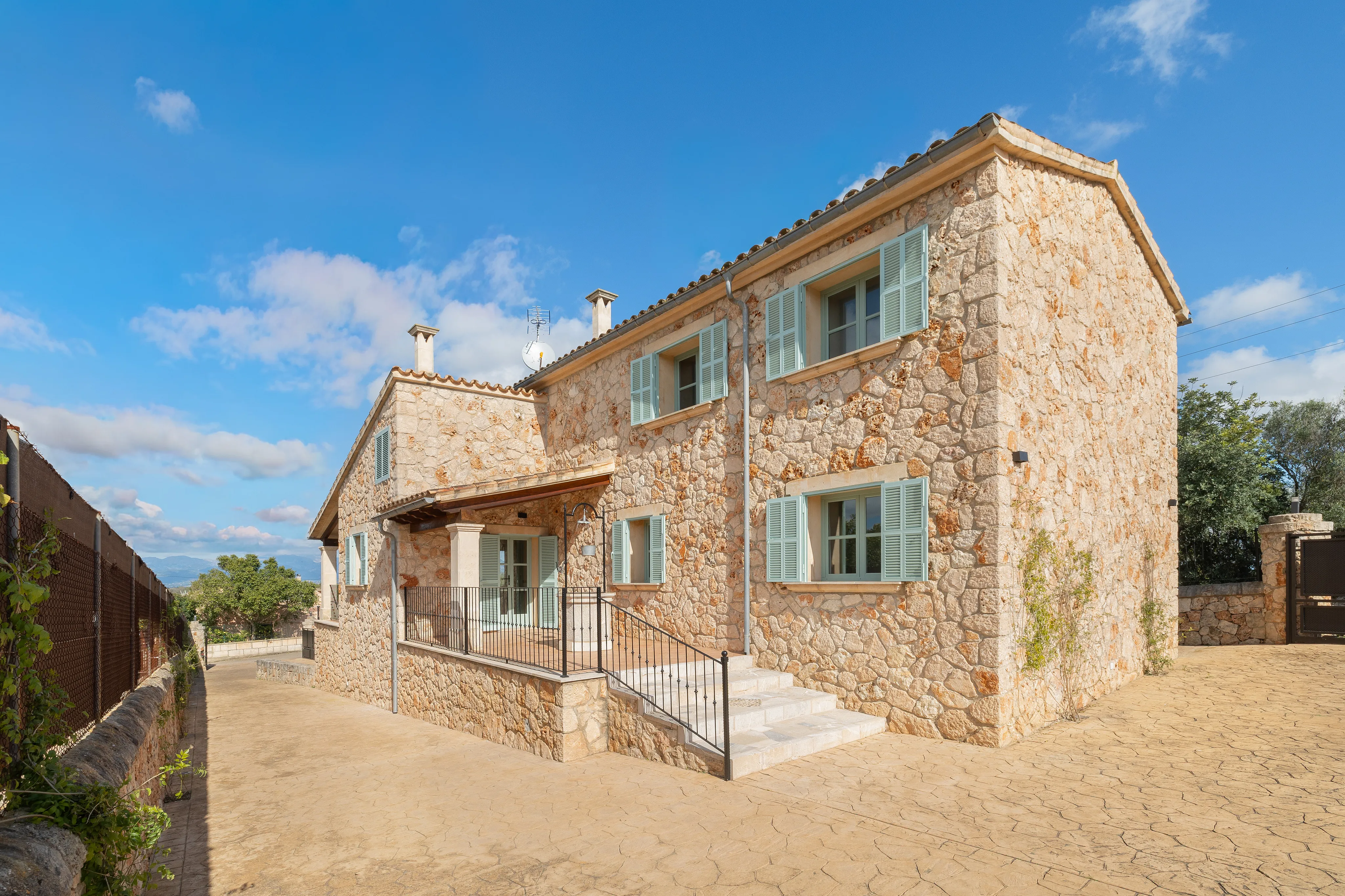Casa de pueblo con encanto y piscina en las afueras de Sineu-3
